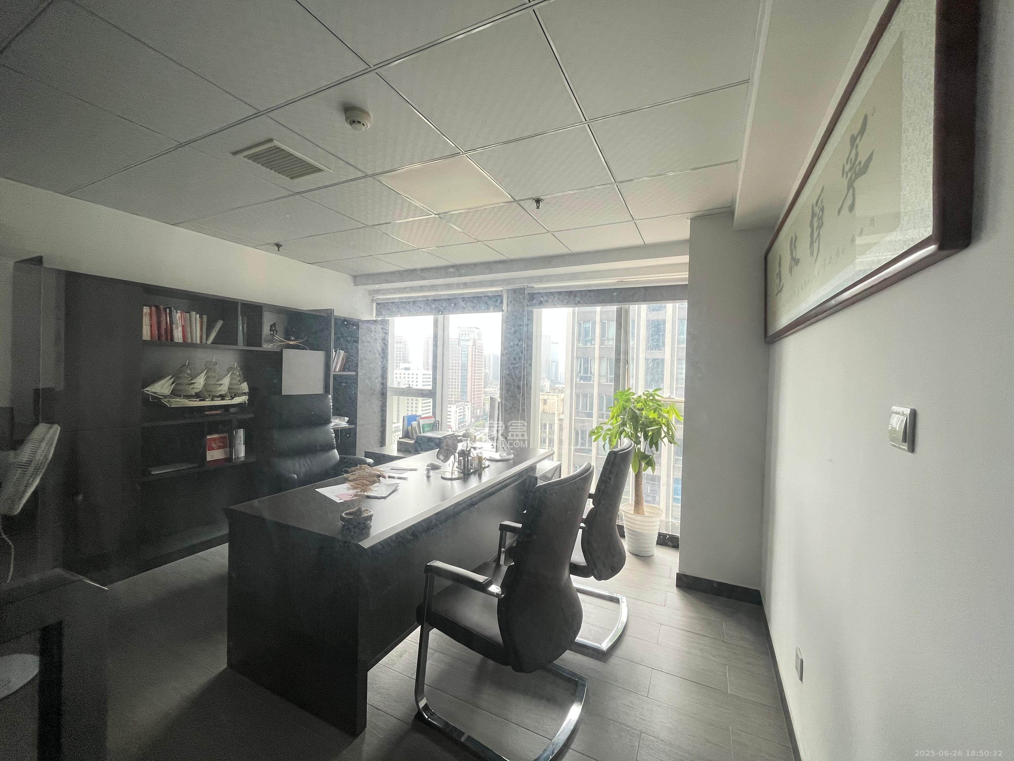 建鸿达华都（华都小户型及大华写字楼）   350.0㎡     20000.00元/月室内图