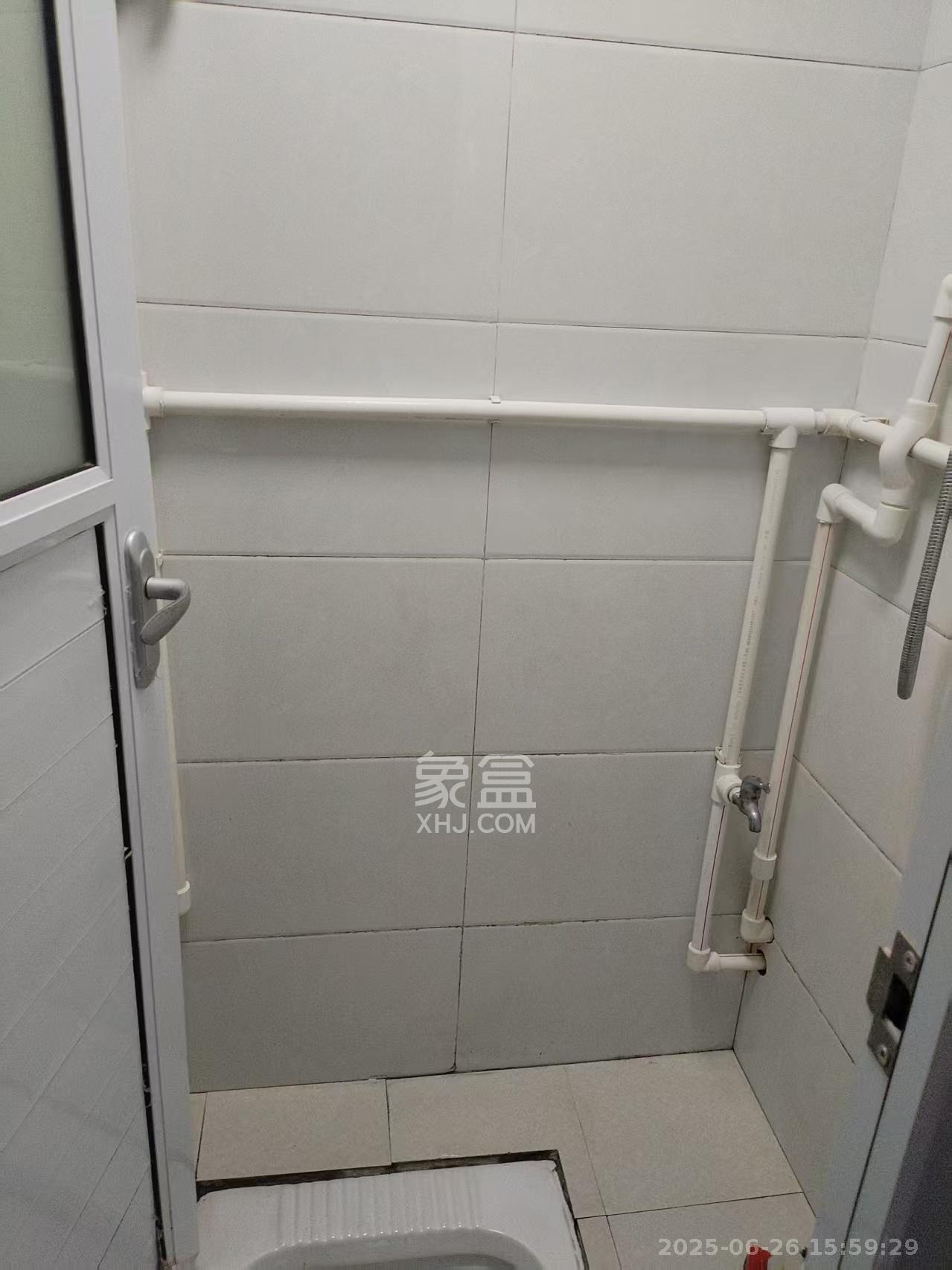 涧塘小区  1室1厅1卫   1200.00元/月室内图