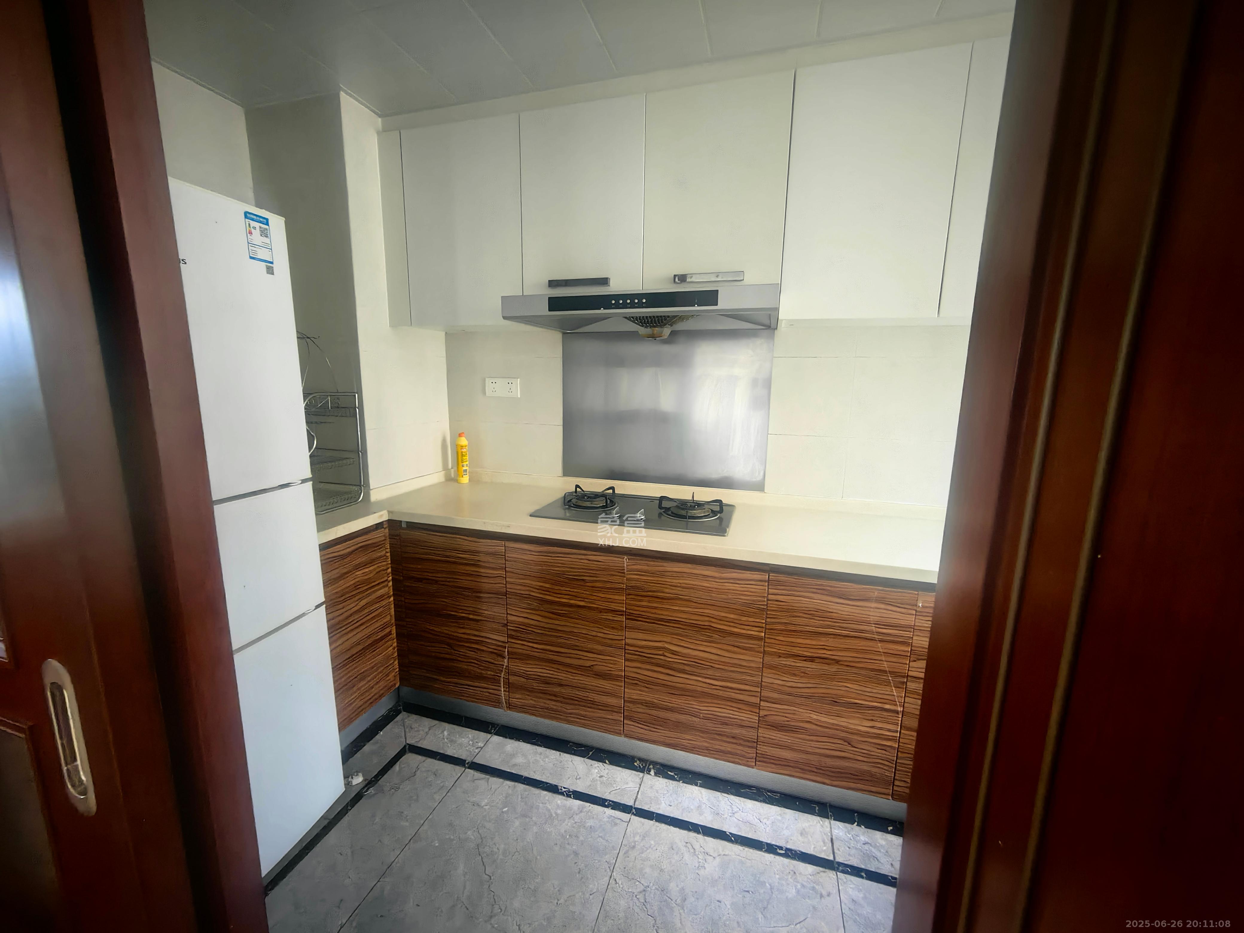 中海梅溪湖壹号 3室2厅2卫 3000.0元/月 中海梅溪湖壹号 3室2厅2卫 3000.0元/月室内图