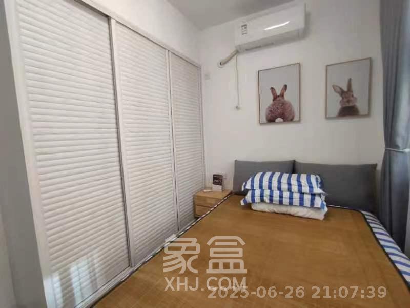 天元涉外景园C区  3室2厅2卫   3000.00元/月室内图