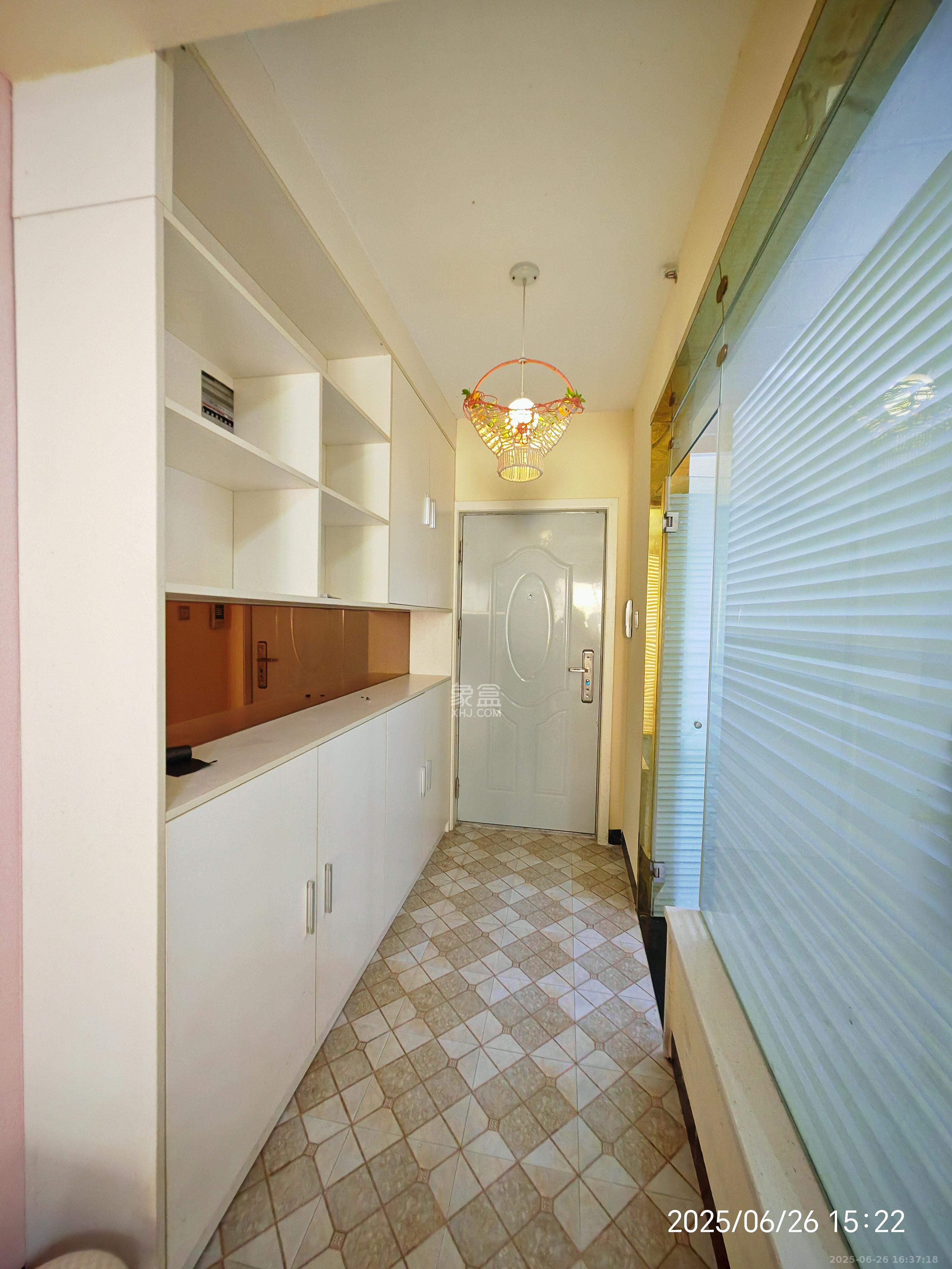 怡海星城 1室1厅1卫 1100.0元/月 怡海星城 1室1厅1卫 1100.0元/月室内图