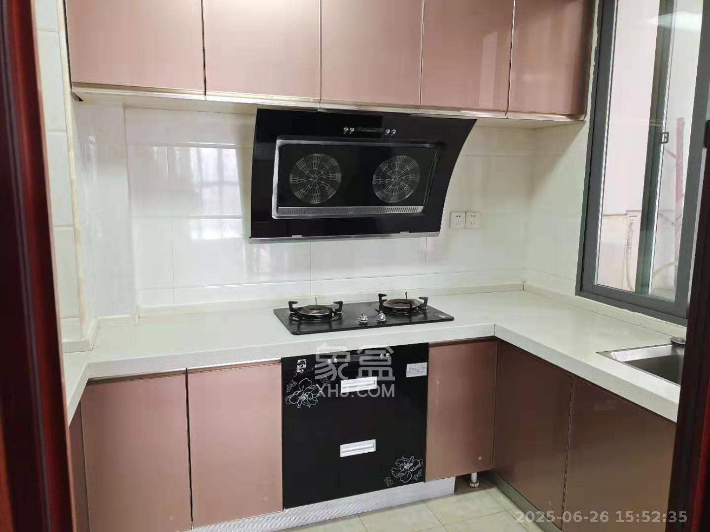 鑫远御文台一期 4室2厅2卫 2800.0元/月 鑫远御文台一期 4室2厅2卫 2800.0元/月室内图