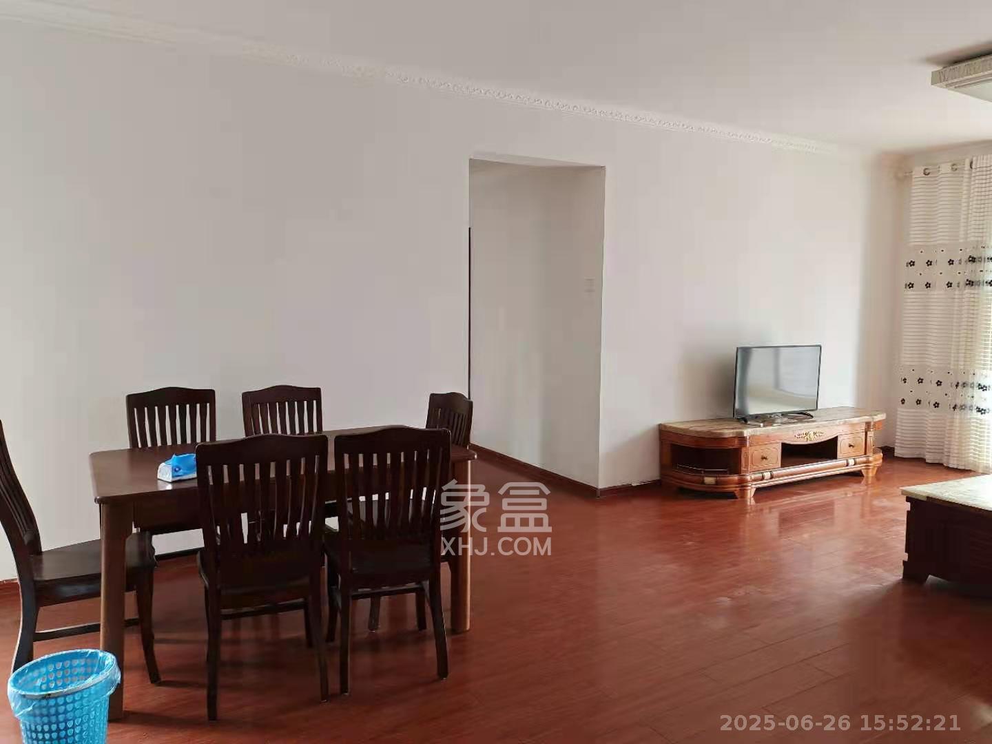 鑫远御文台一期 4室2厅2卫 2800.0元/月 鑫远御文台一期 4室2厅2卫 2800.0元/月室内图