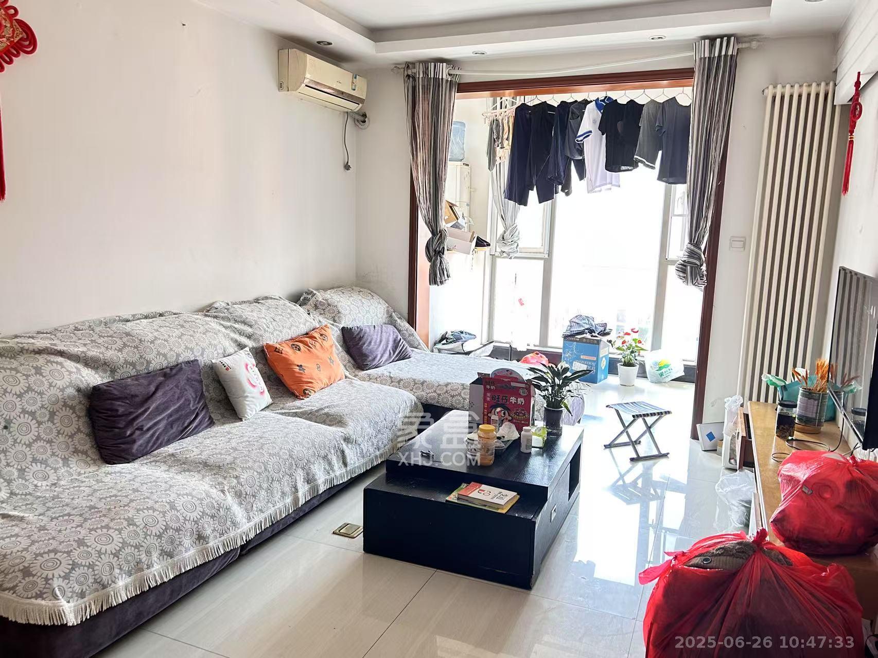 怡海星城  2室1厅1卫    1500.0元/月室内图