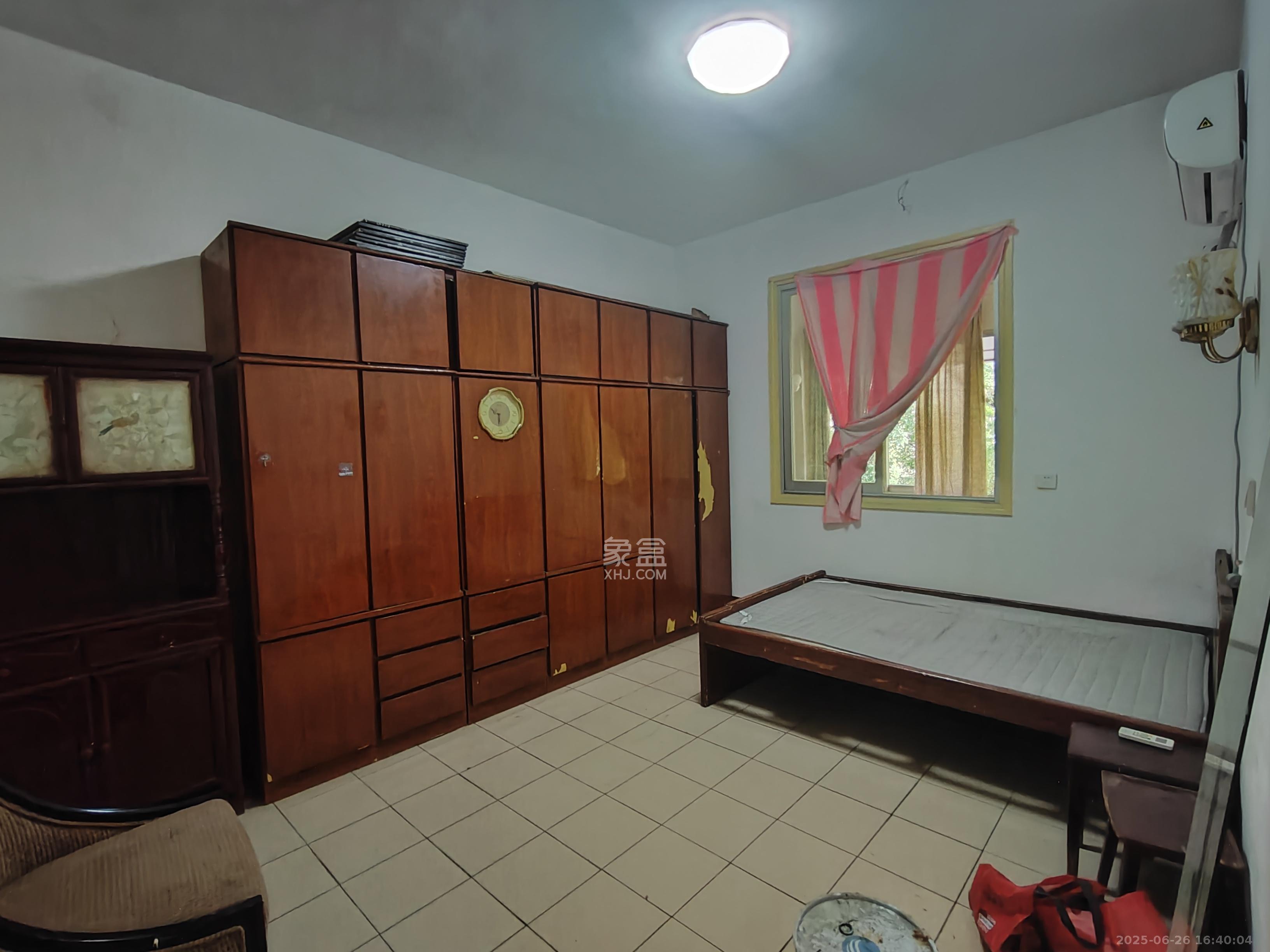 朝阳一、二村  4室1厅2卫    2500.0元/月室内图