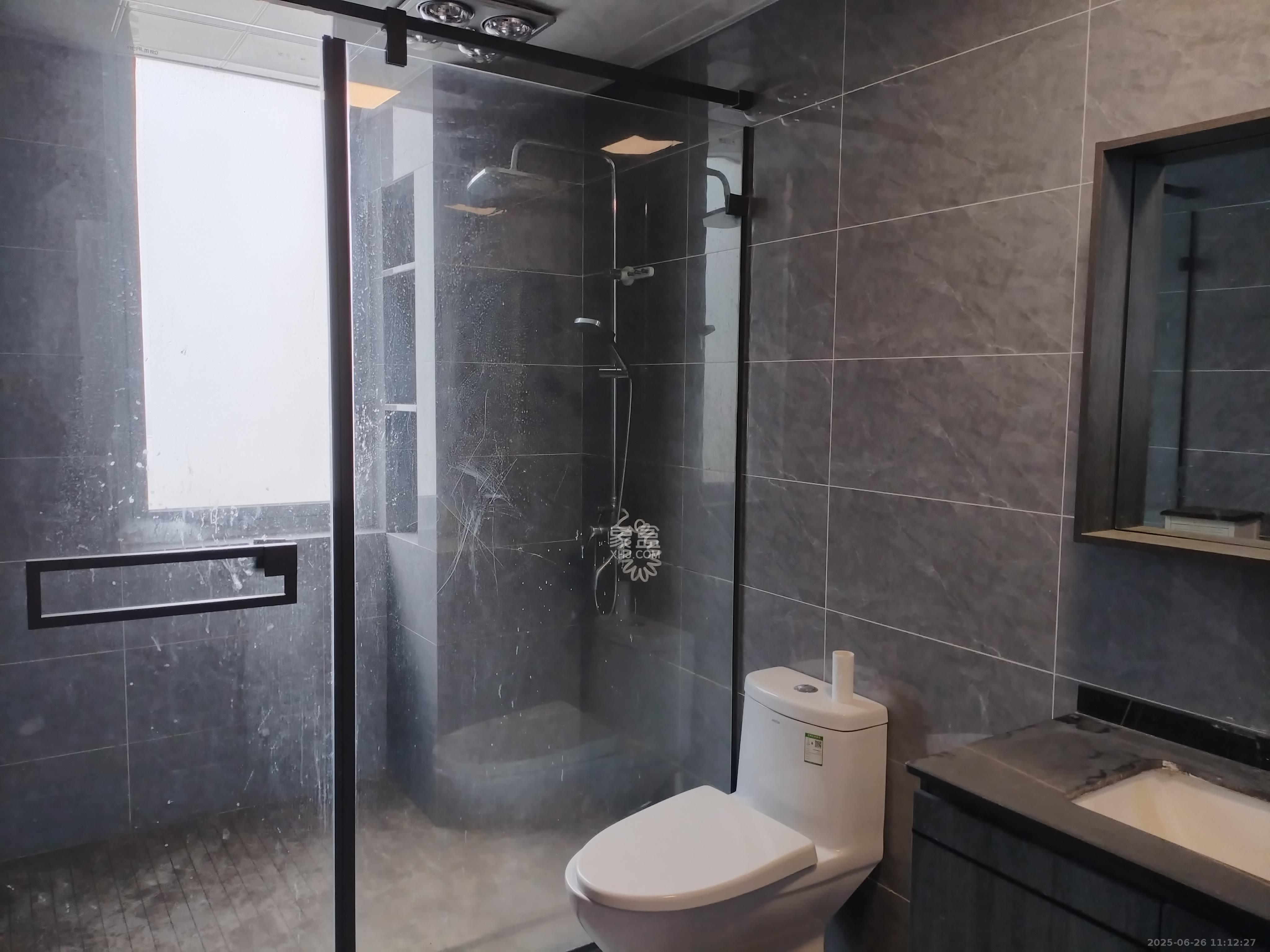 湘江壹号一二三期(创远湘江壹号) 4室2厅3卫 5500.0元/月 湘江壹号一二三期(创远湘江壹号) 4室2厅3卫 5500.0元/月室内图