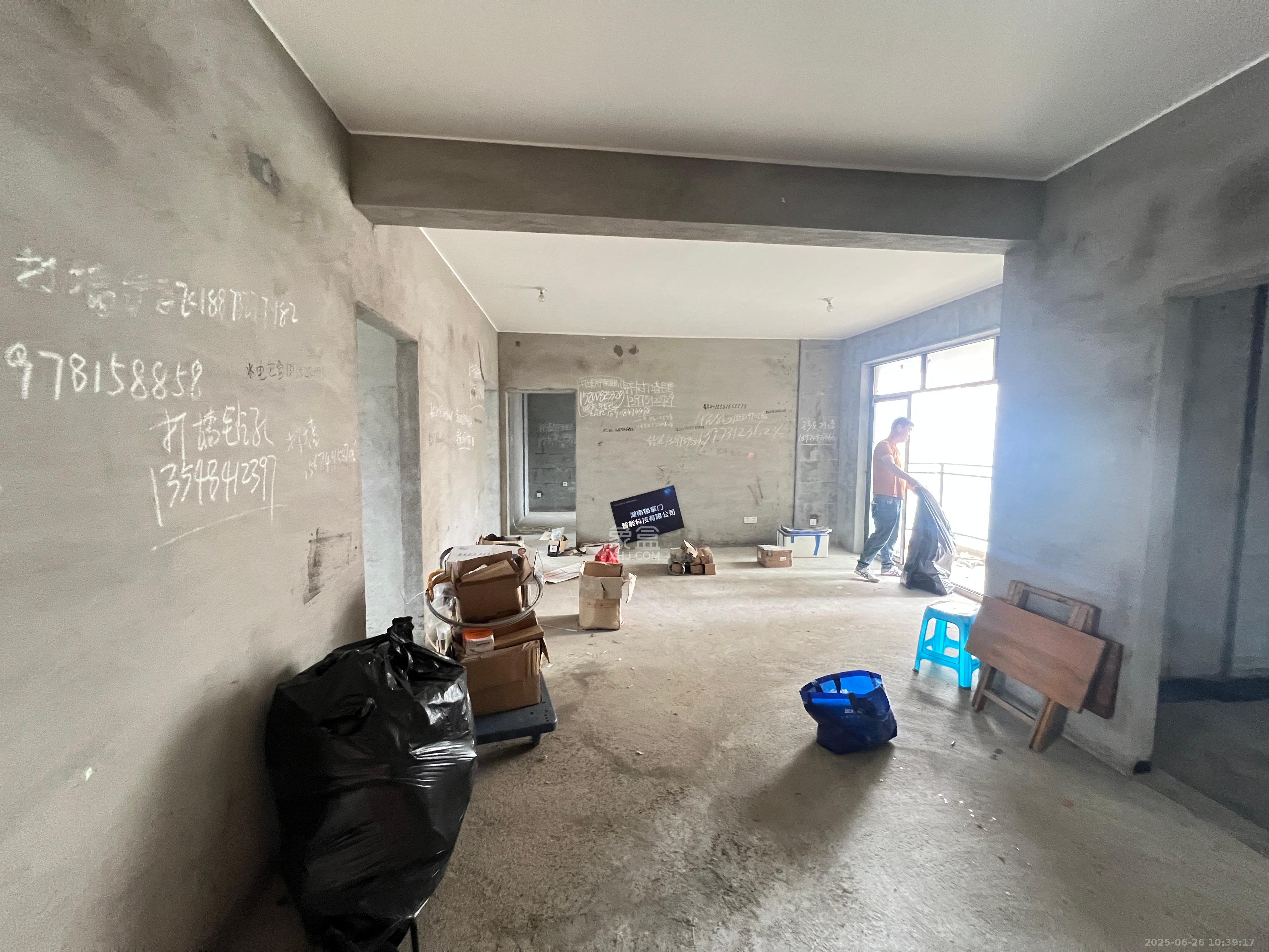 辉煌国际城二期 3室2厅2卫 1400.0元/月 辉煌国际城二期 3室2厅2卫 1400.0元/月室内图