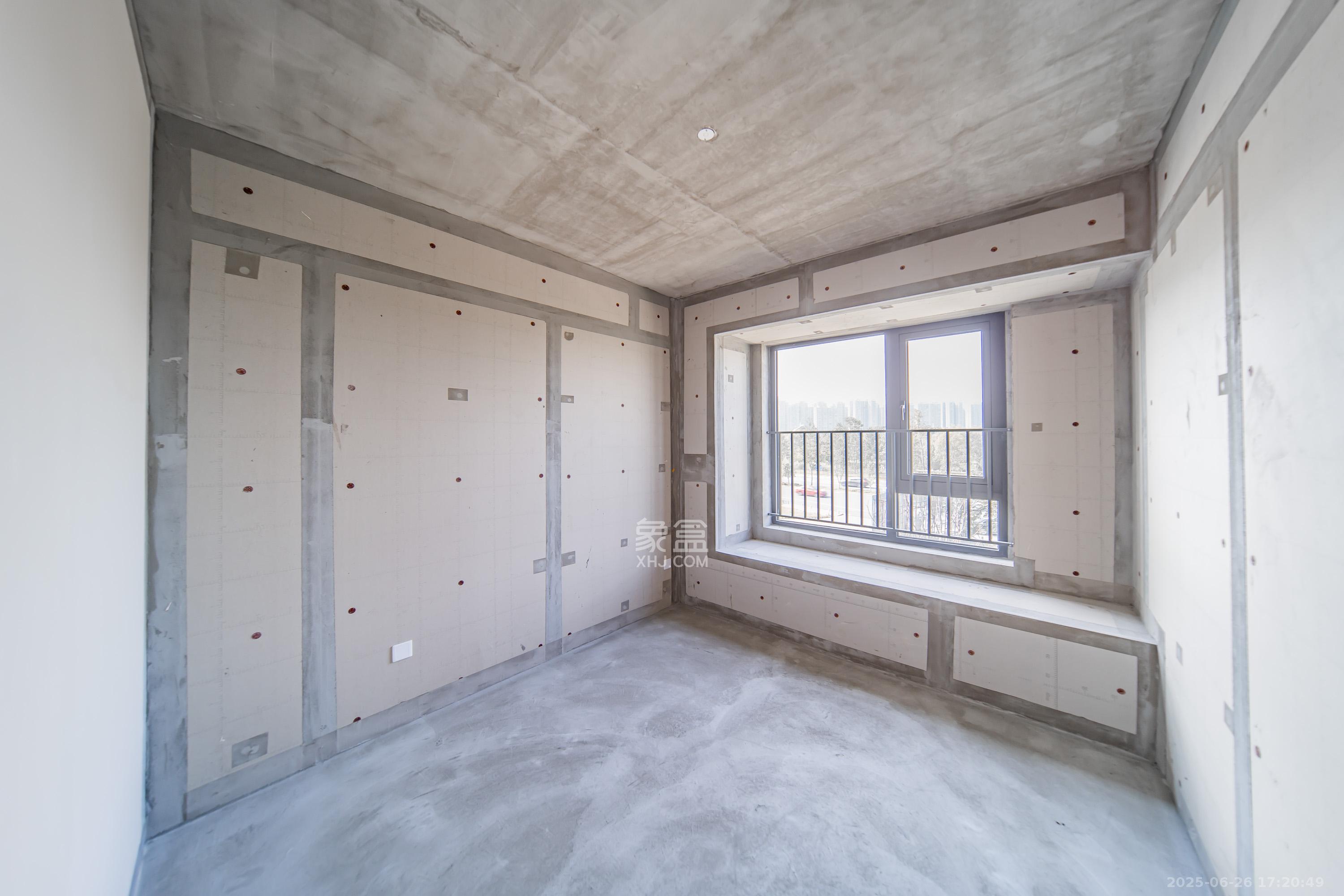 华润置地洋湖天序  4室2厅2卫    188.0万 华润置地洋湖天序  4室2厅2卫    188.0万卧室