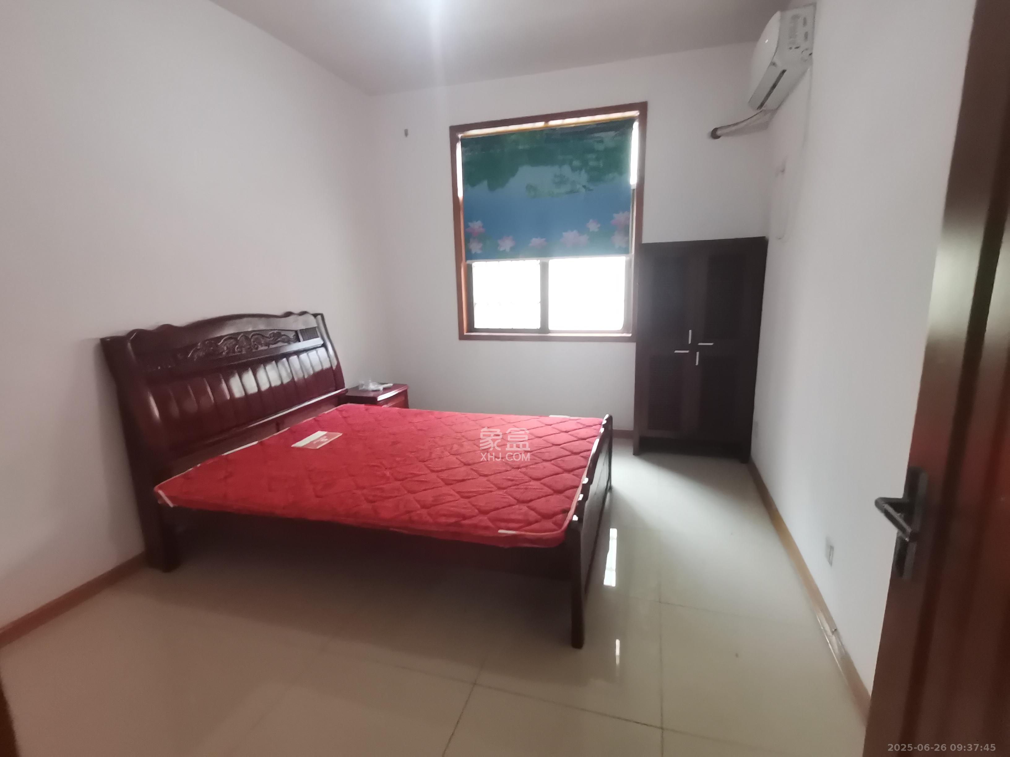 荷叶小区 2室2厅1卫 1050.0元/月 荷叶小区 2室2厅1卫 1050.0元/月室内图