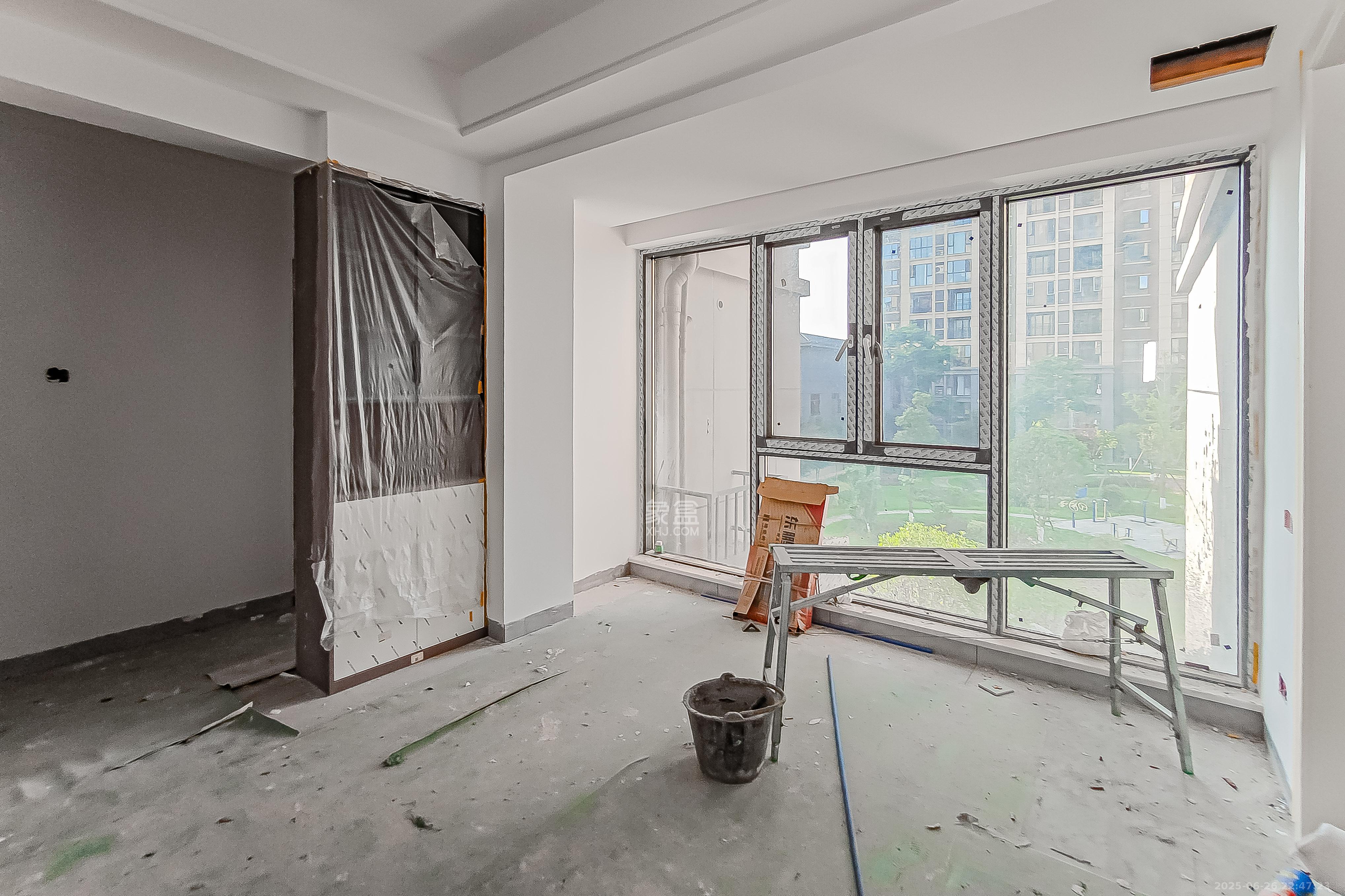 艺源颂雅小区(719街区)  4室2厅2卫    88.0万 艺源颂雅小区(719街区)  4室2厅2卫    88.0万客厅