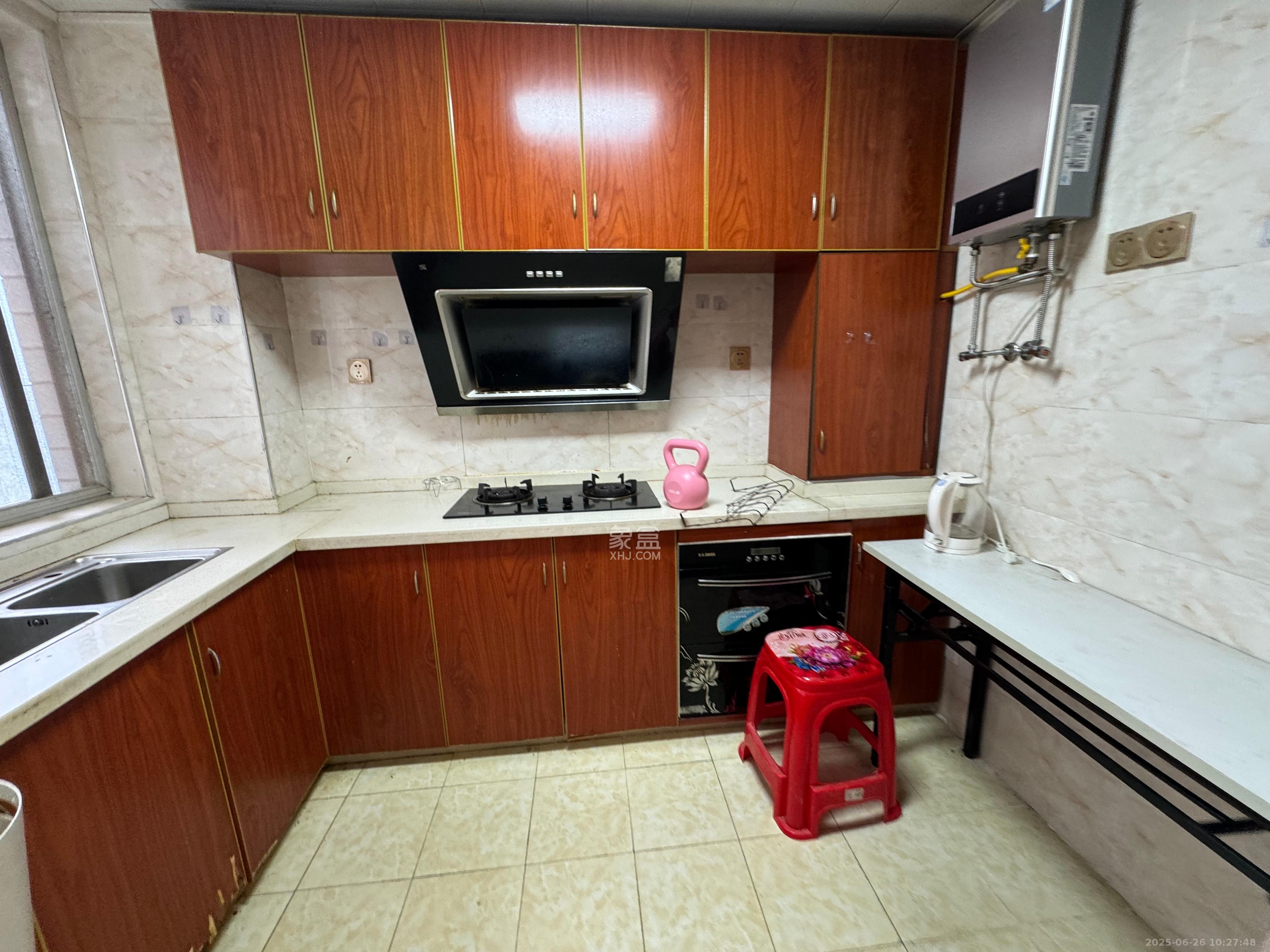 奥克大厦  4室2厅2卫    4000.0元/月 奥克大厦  4室2厅2卫    4000.0元/月室内图