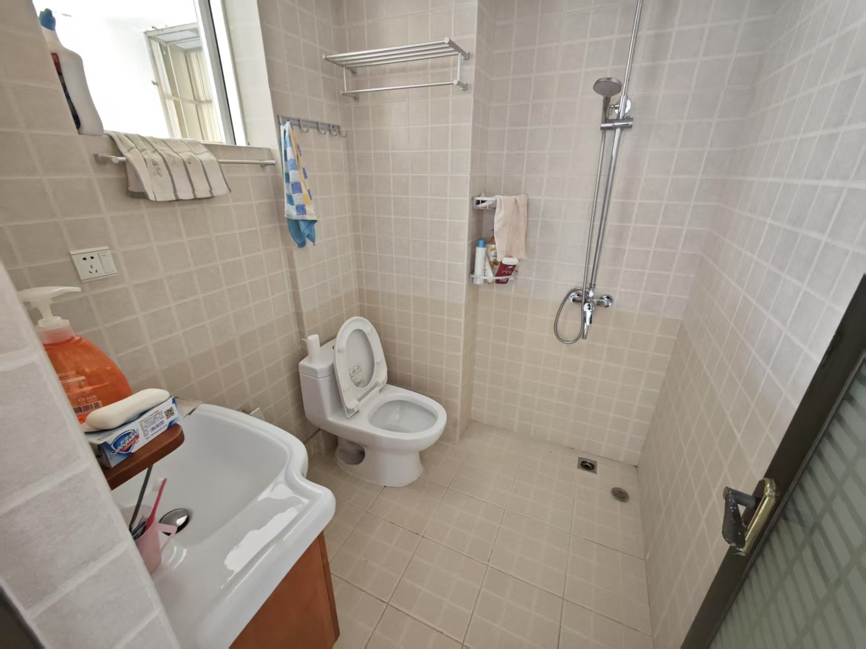 宝泰温泉花园 3室1厅1卫 120.0万 宝泰温泉花园 3室1厅1卫 120.0万室内图