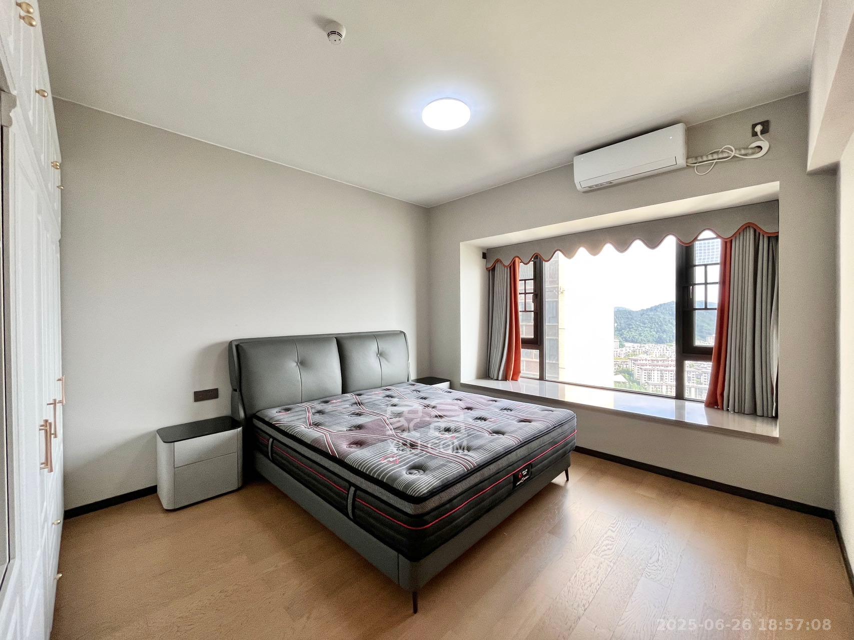 时代梅溪领峰 4室2厅3卫 4800.0元/月 时代梅溪领峰 4室2厅3卫 4800.0元/月室内图