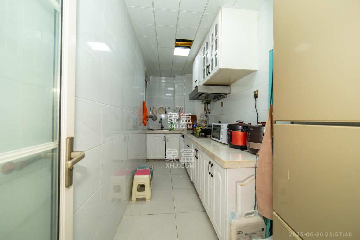 金科时代中心  3室2厅1卫    72.0万 金科时代中心  3室2厅1卫    72.0万厨房