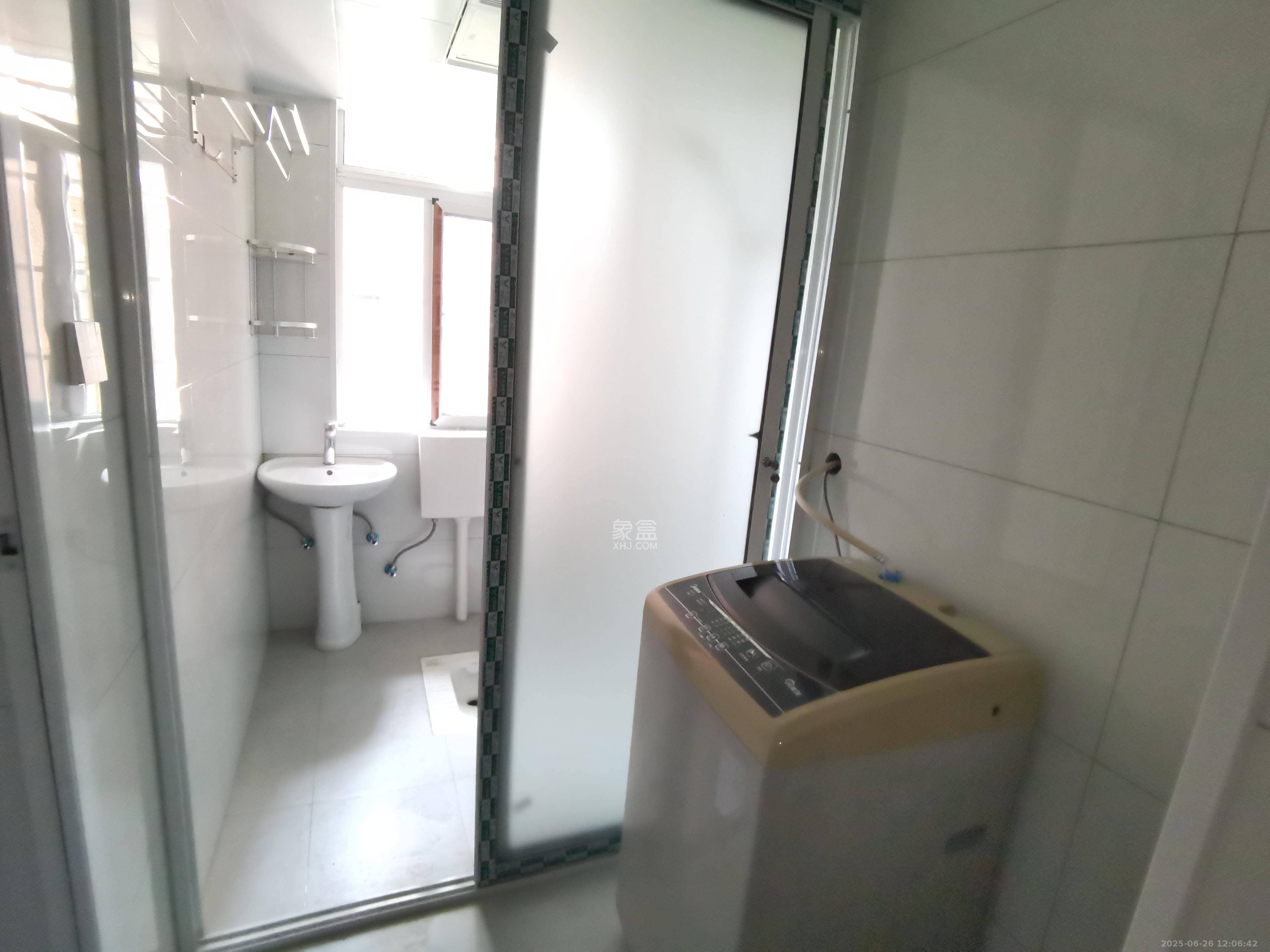 凯富南方鑫城 6室0厅3卫 4500.0元/月 凯富南方鑫城 6室0厅3卫 4500.0元/月室内图