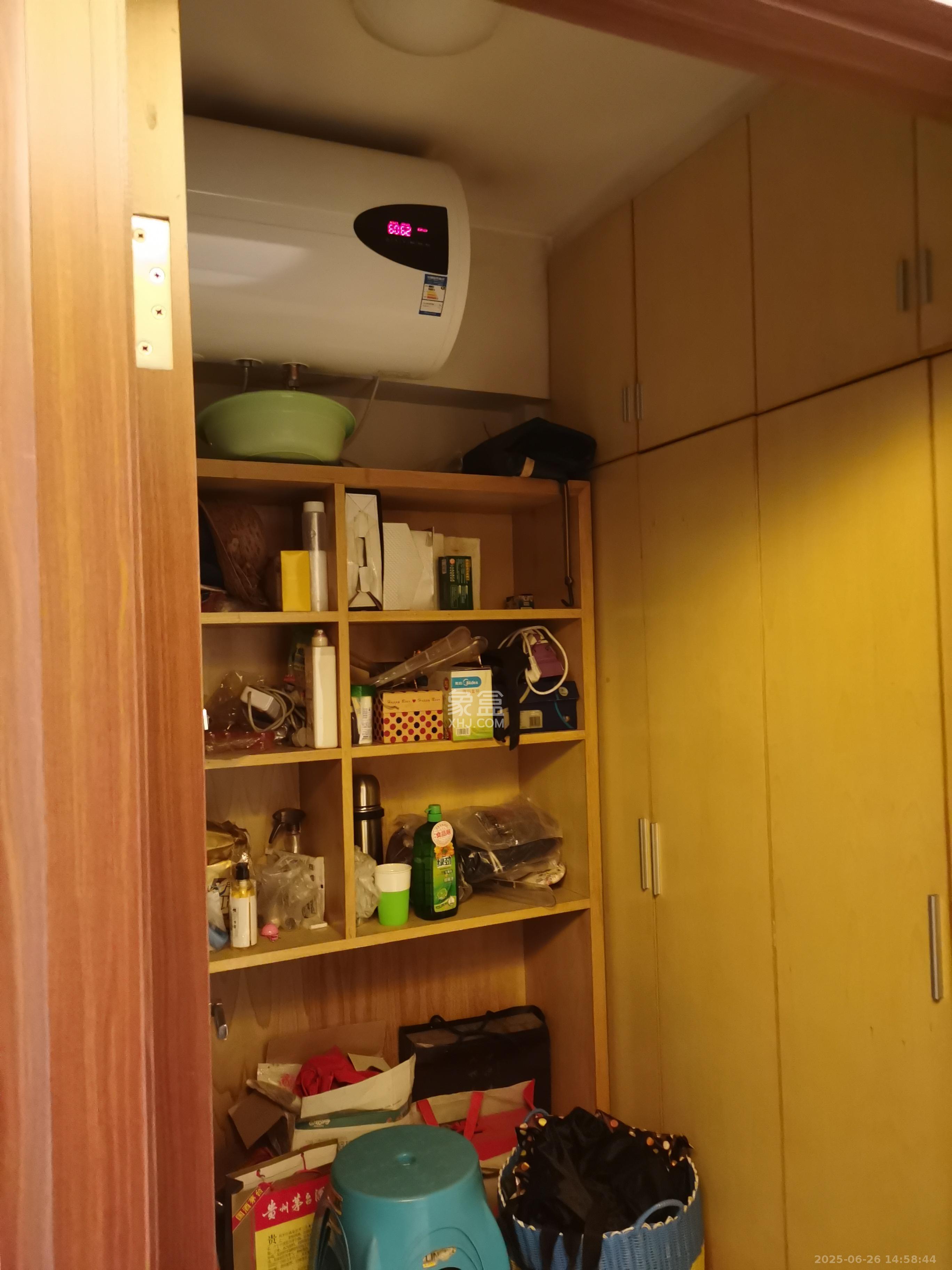 上东印象 3室2厅2卫 2580.0元/月 上东印象 3室2厅2卫 2580.0元/月室内图