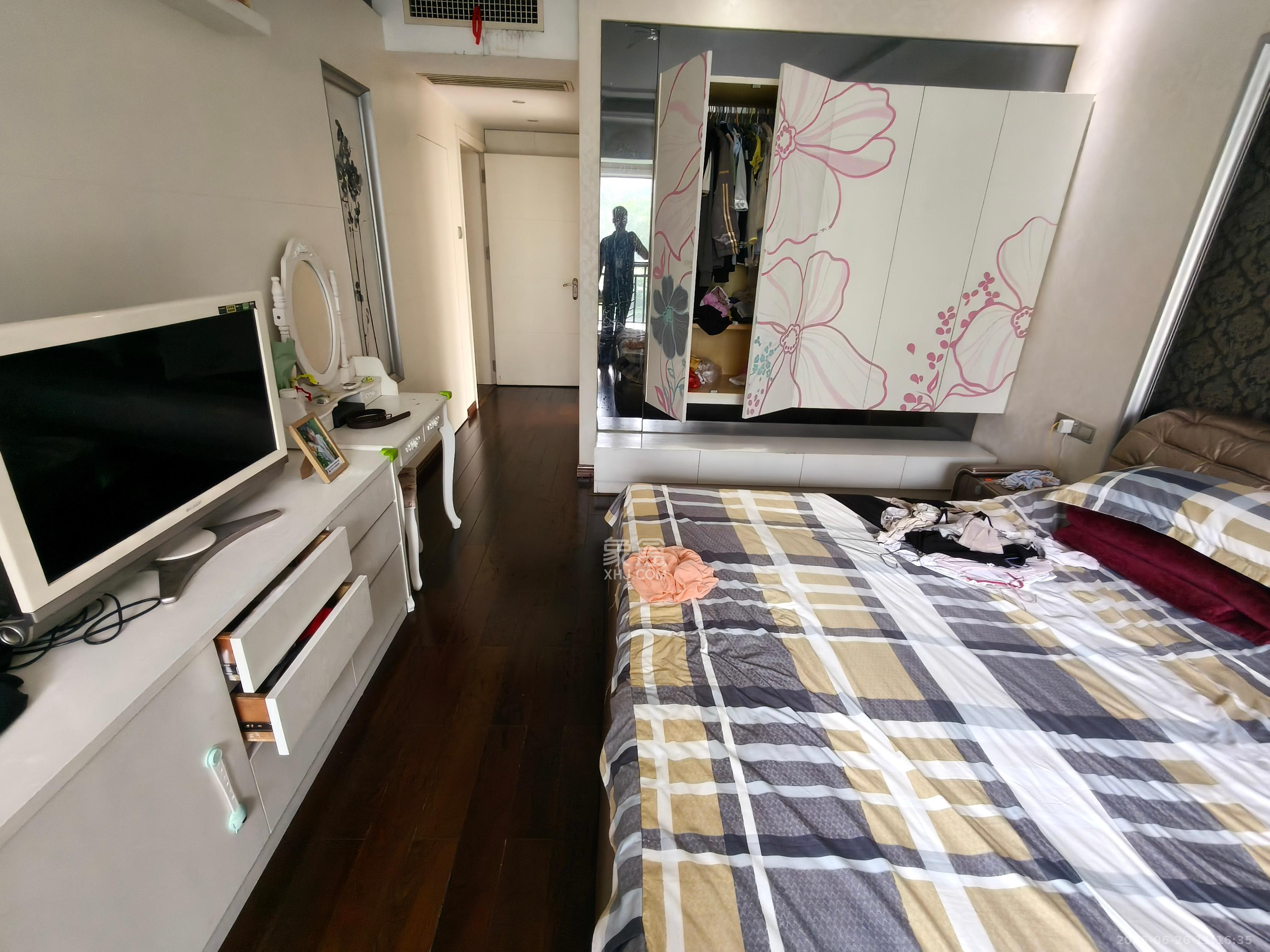 奥林匹克花园  3室2厅2卫   3800.00元/月室内图