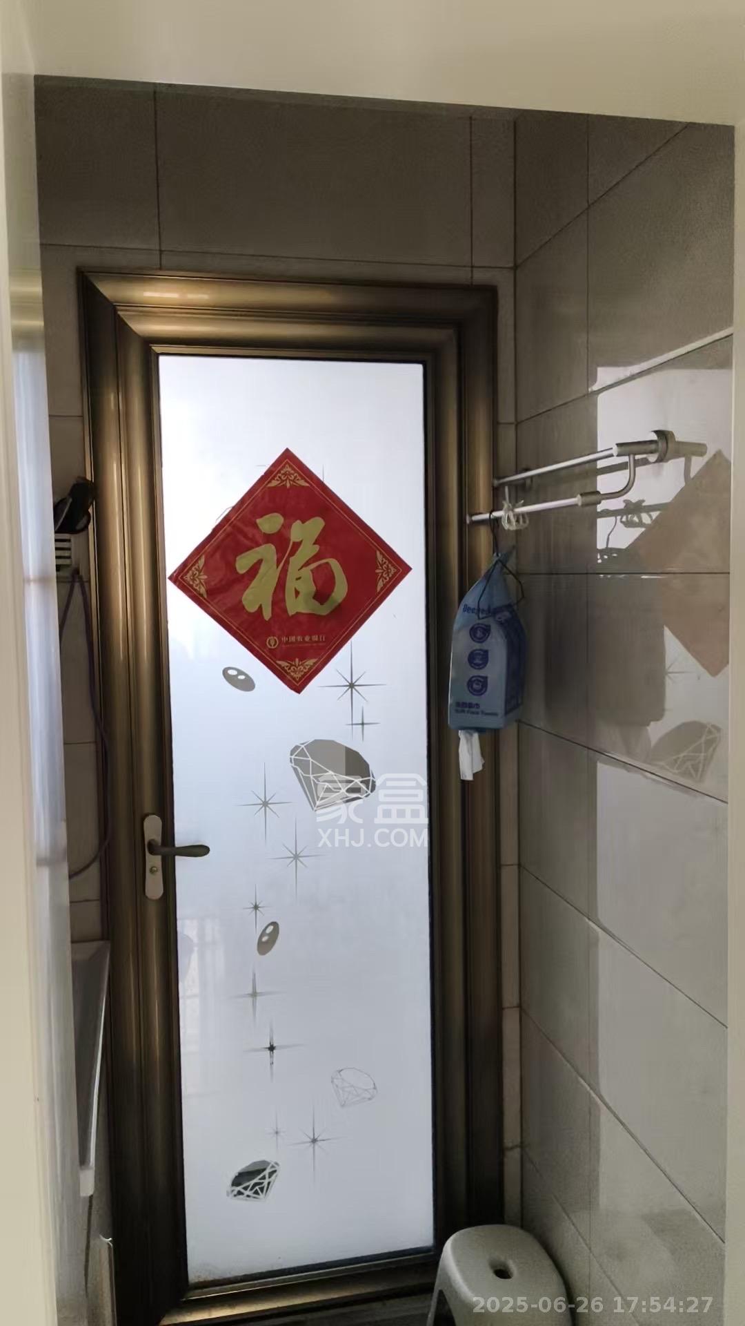佳园星城  3室2厅1卫   1900.00元/月室内图