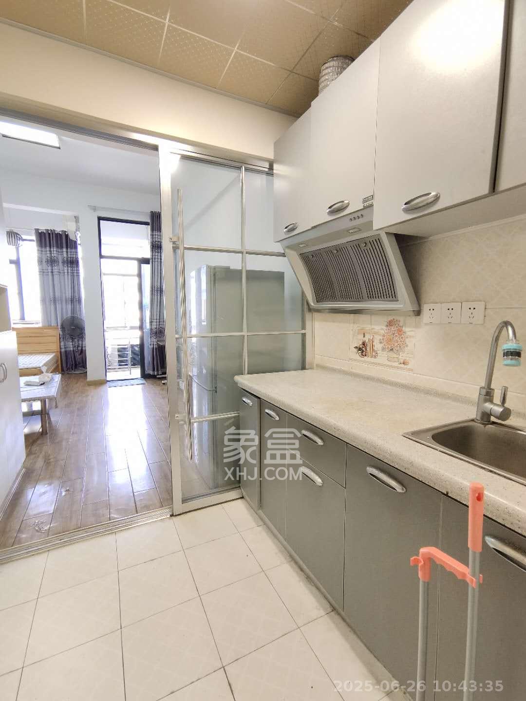 长房时代城  1室1厅1卫   1500.00元/月室内图