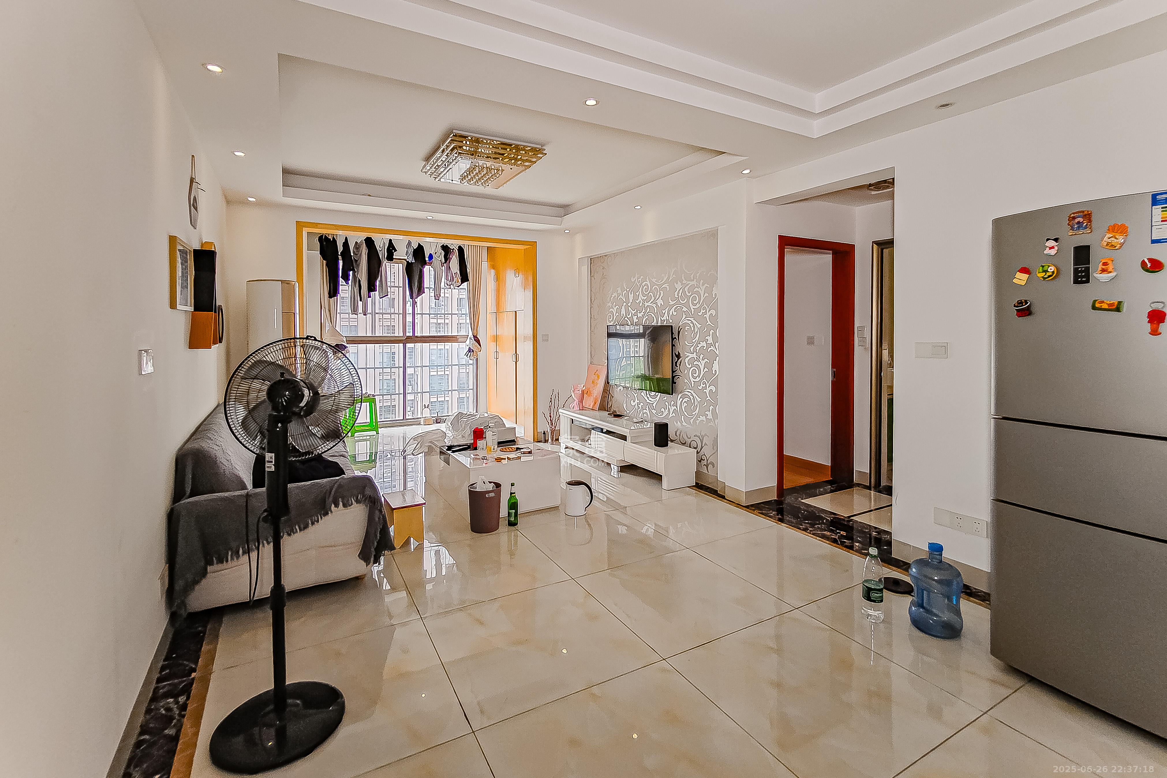 家和院  3室2厅1卫    72.0万 家和院  3室2厅1卫    72.0万客厅