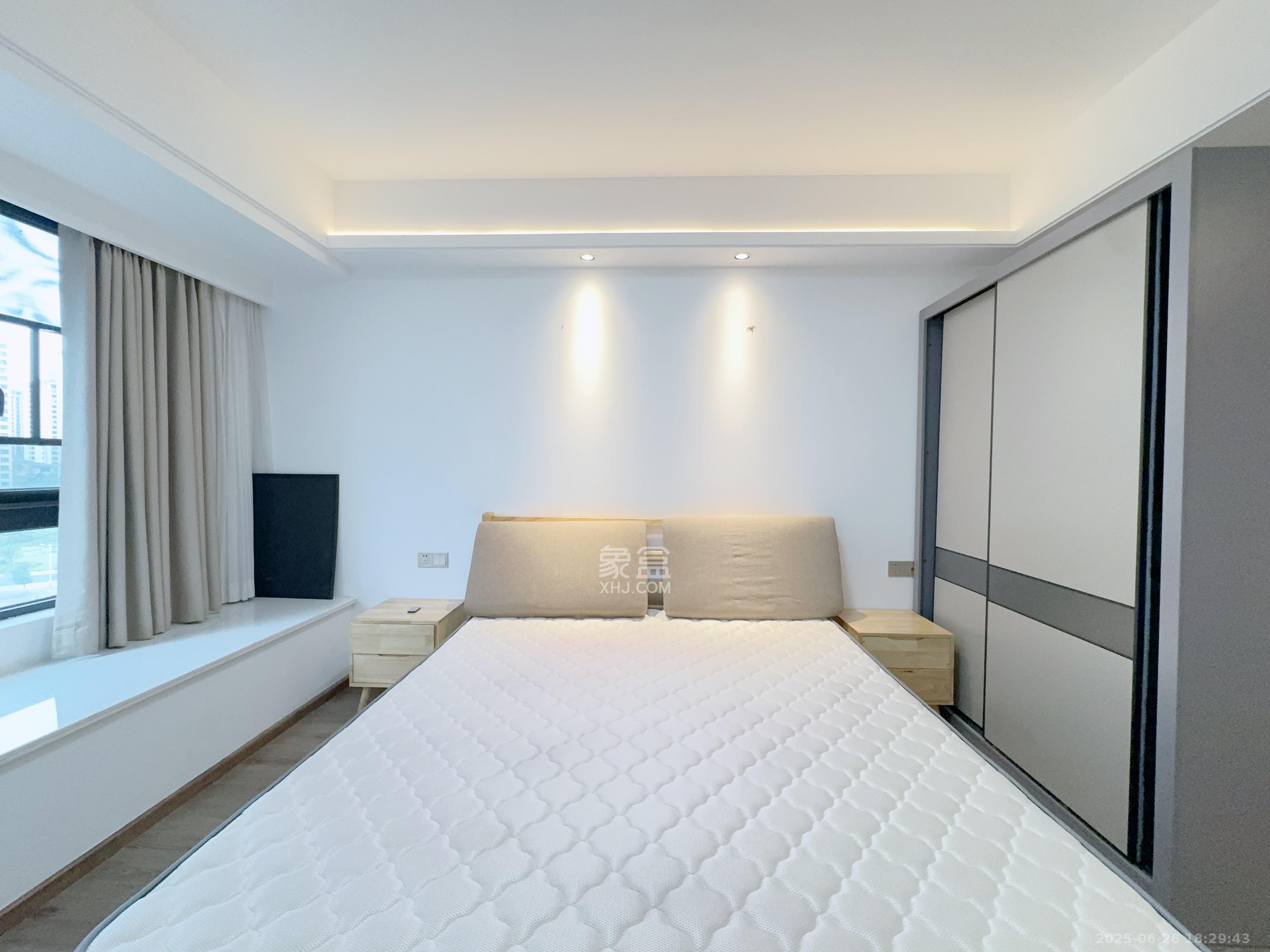 金茂建发泊悦  3室2厅2卫    3500.0元/月室内图