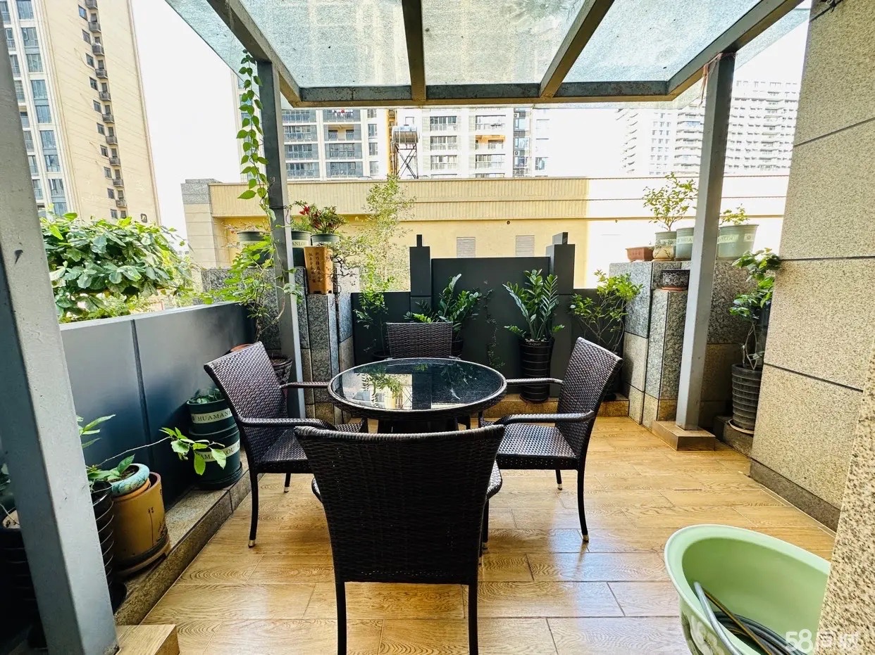 海航豪庭北苑 3室2厅2卫 5000.0元/月 海航豪庭北苑 3室2厅2卫 5000.0元/月室内图