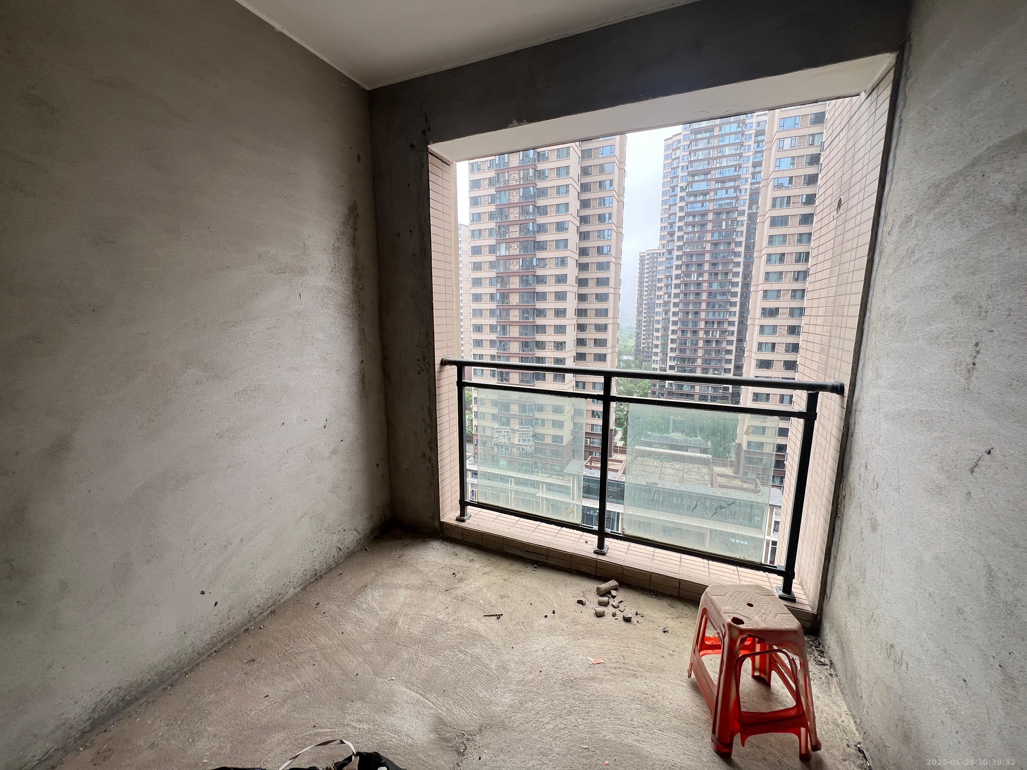 辉煌国际城二期 3室2厅2卫 1400.0元/月 辉煌国际城二期 3室2厅2卫 1400.0元/月室内图