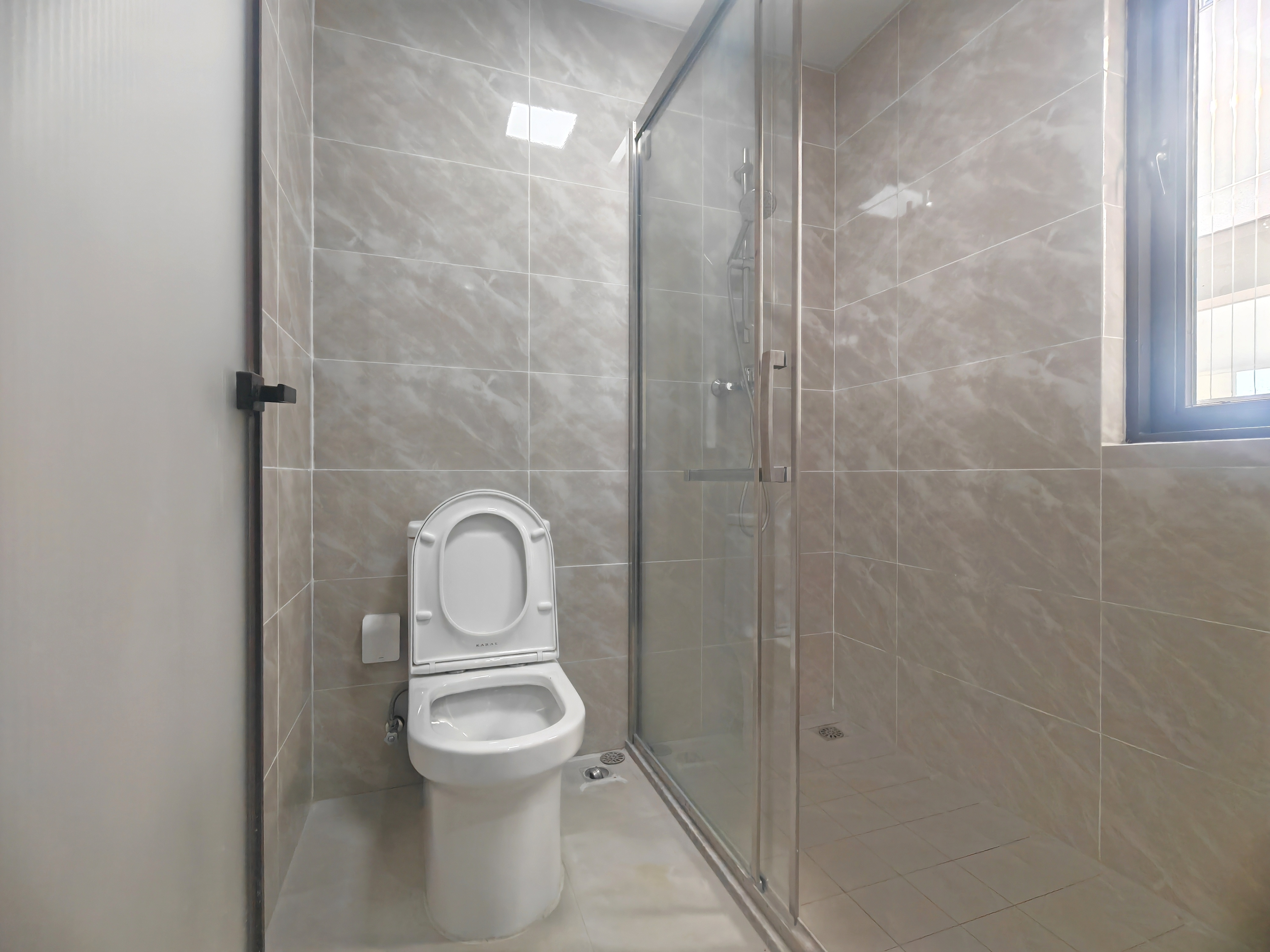 海府大院(海府路41号) 3室2厅1卫 3100.00元/月 海府大院(海府路41号) 3室2厅1卫 3100.00元/月室内图