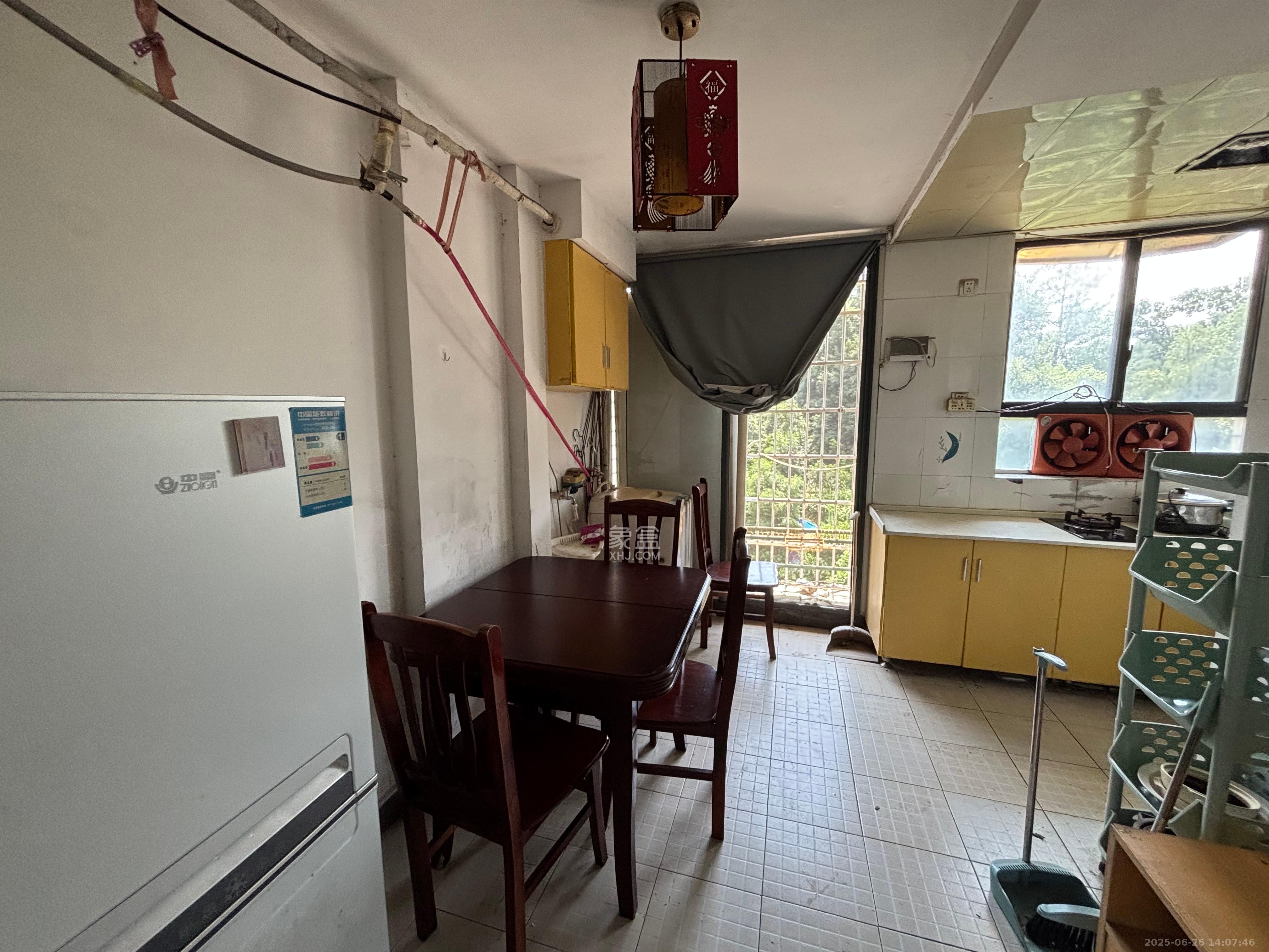 御景龙城  1室1厅1卫   1200.00元/月室内图