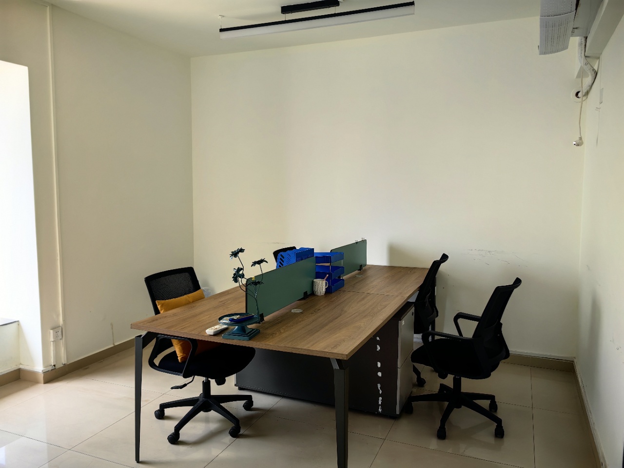 半山花园 8室1厅0卫 16800.0元/月 半山花园 8室1厅0卫 16800.0元/月室内图