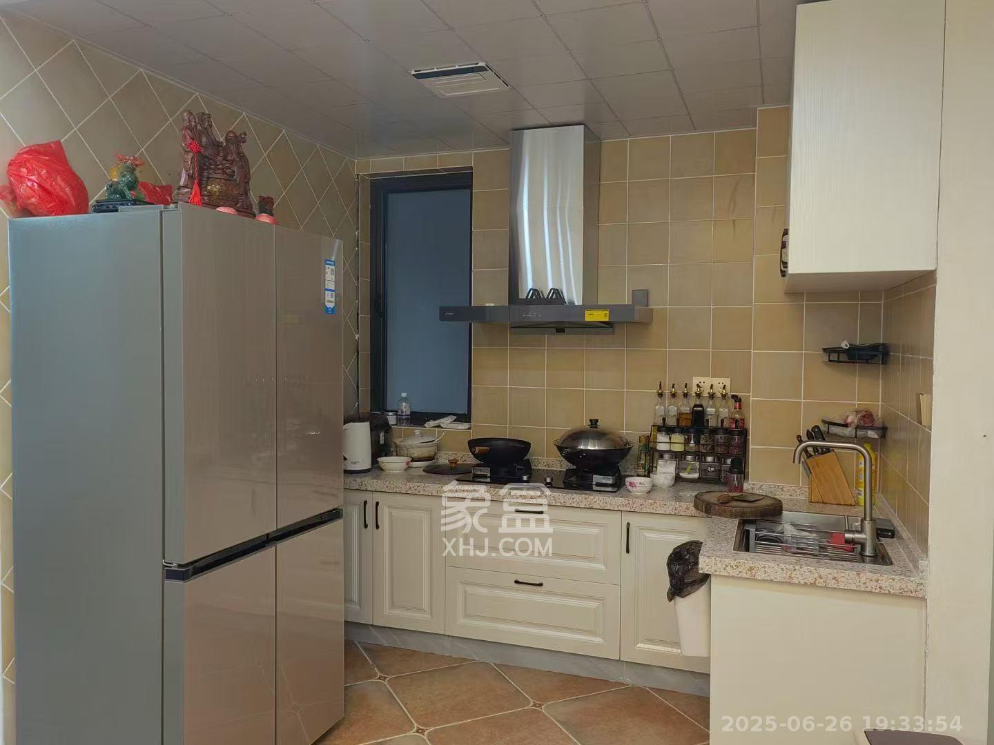 绿城高尔夫小镇  1室1厅1卫    1400.0元/月室内图