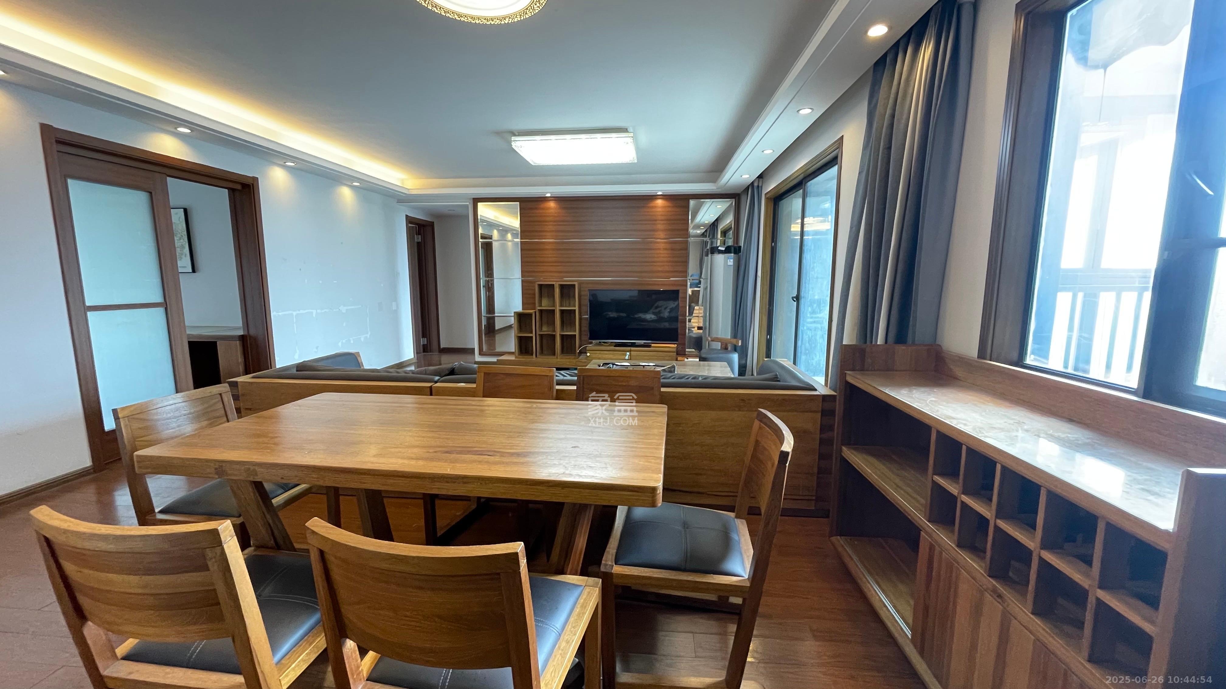 万科金域华府二期 3室2厅2卫 2900.0元/月 万科金域华府二期 3室2厅2卫 2900.0元/月室内图