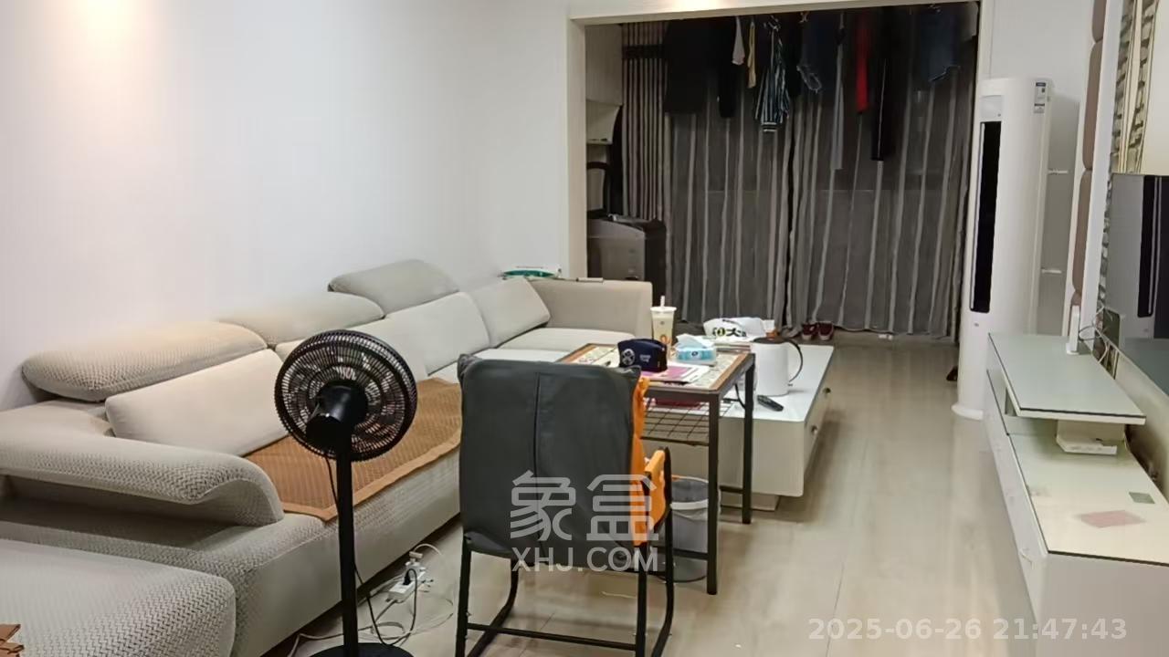 钰龙天下二期（钰龙佳园）  1室2厅1卫   2400.00元/月