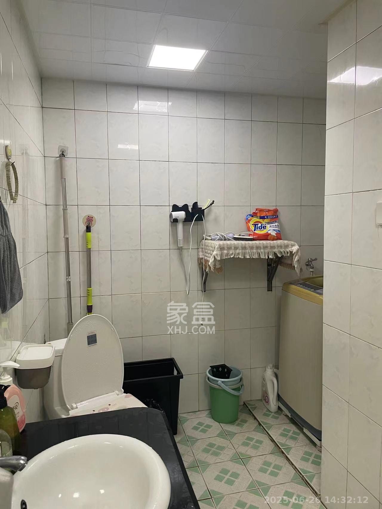 东方之珠  1室1厅1卫   1600.00元/月室内图