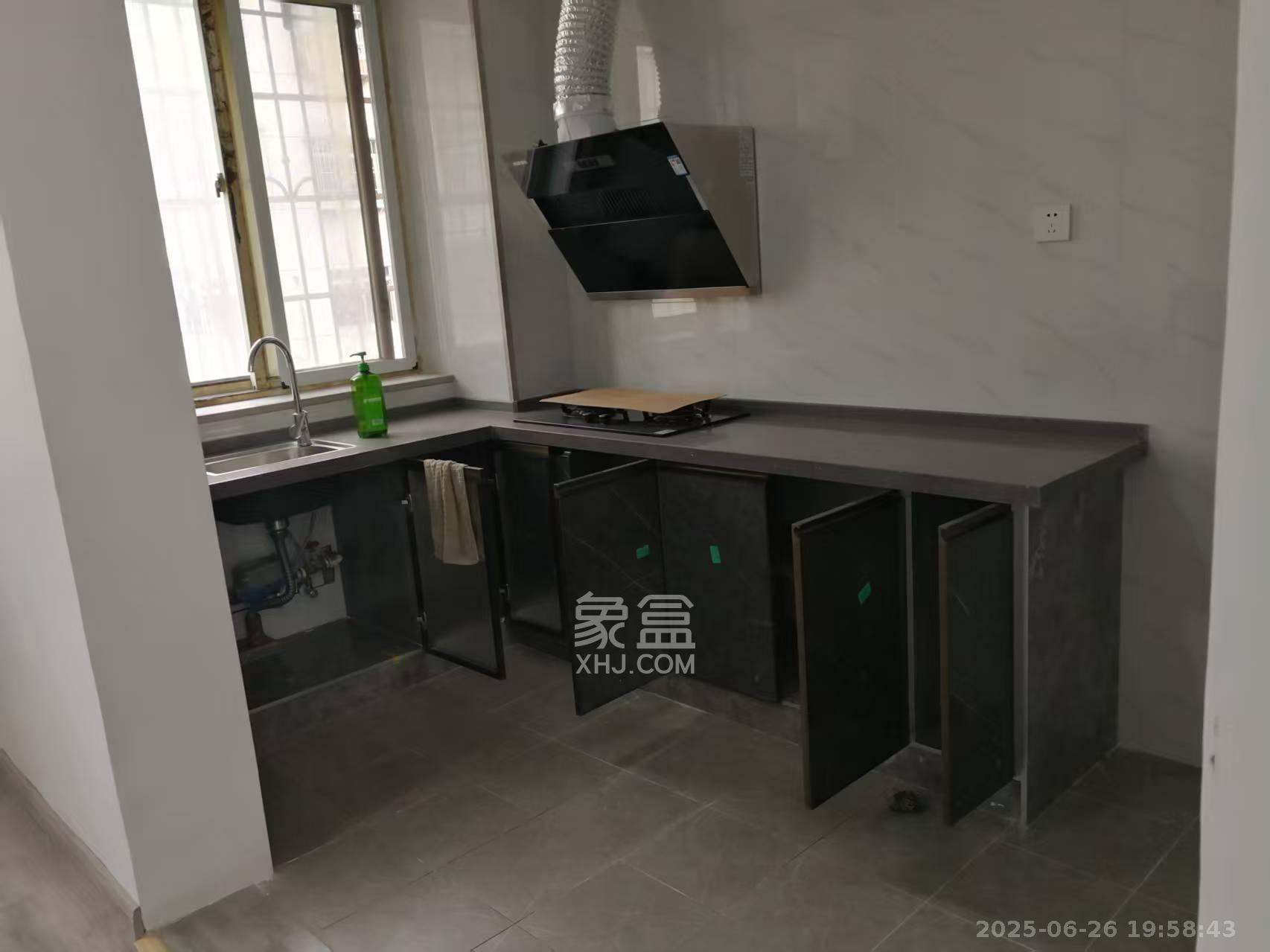 鑫邮小区 3室2厅2卫 1450.0元/月 鑫邮小区 3室2厅2卫 1450.0元/月室内图