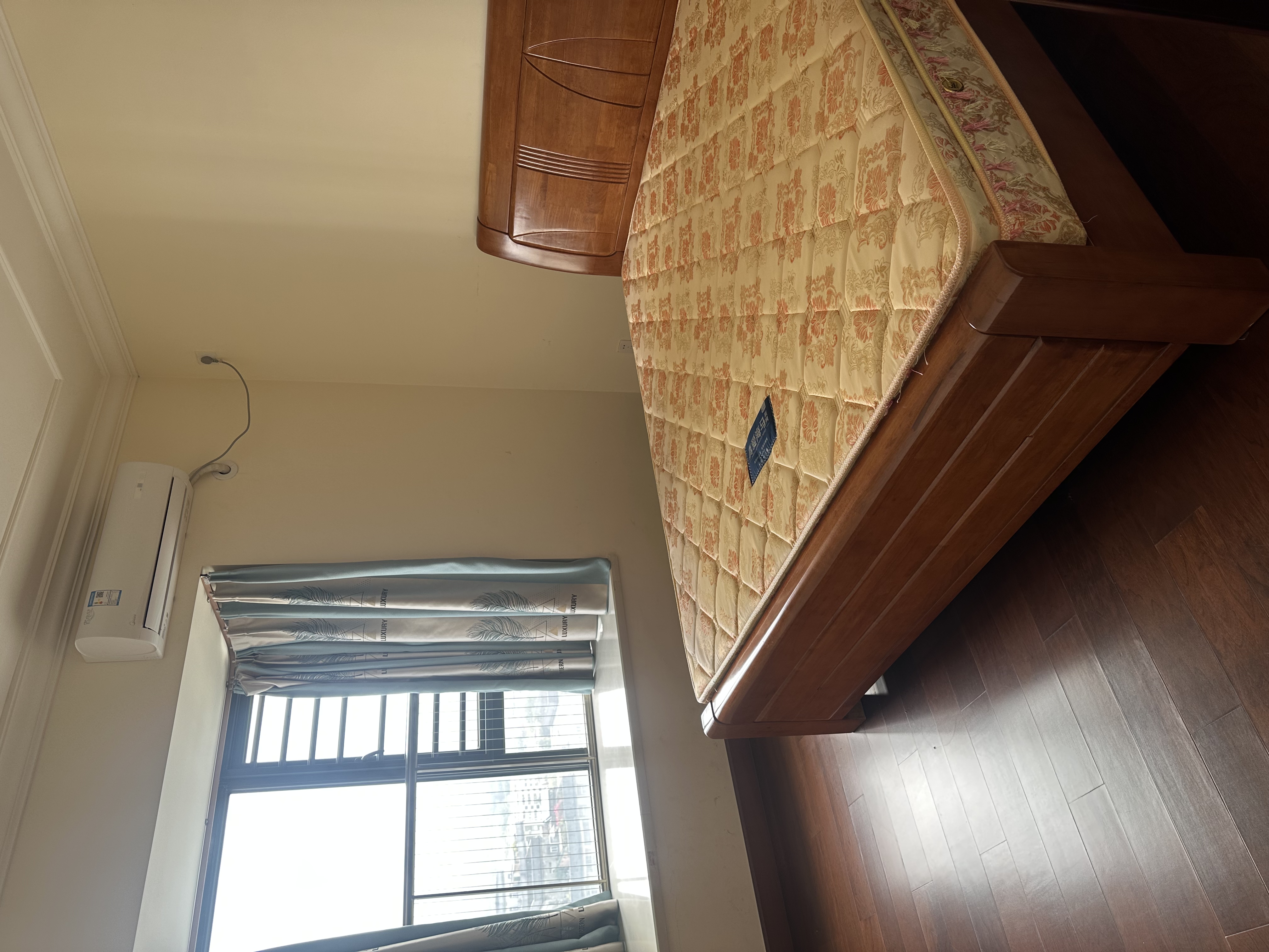 恒大外滩 3室2厅2卫 3500.0元/月 恒大外滩 3室2厅2卫 3500.0元/月室内图