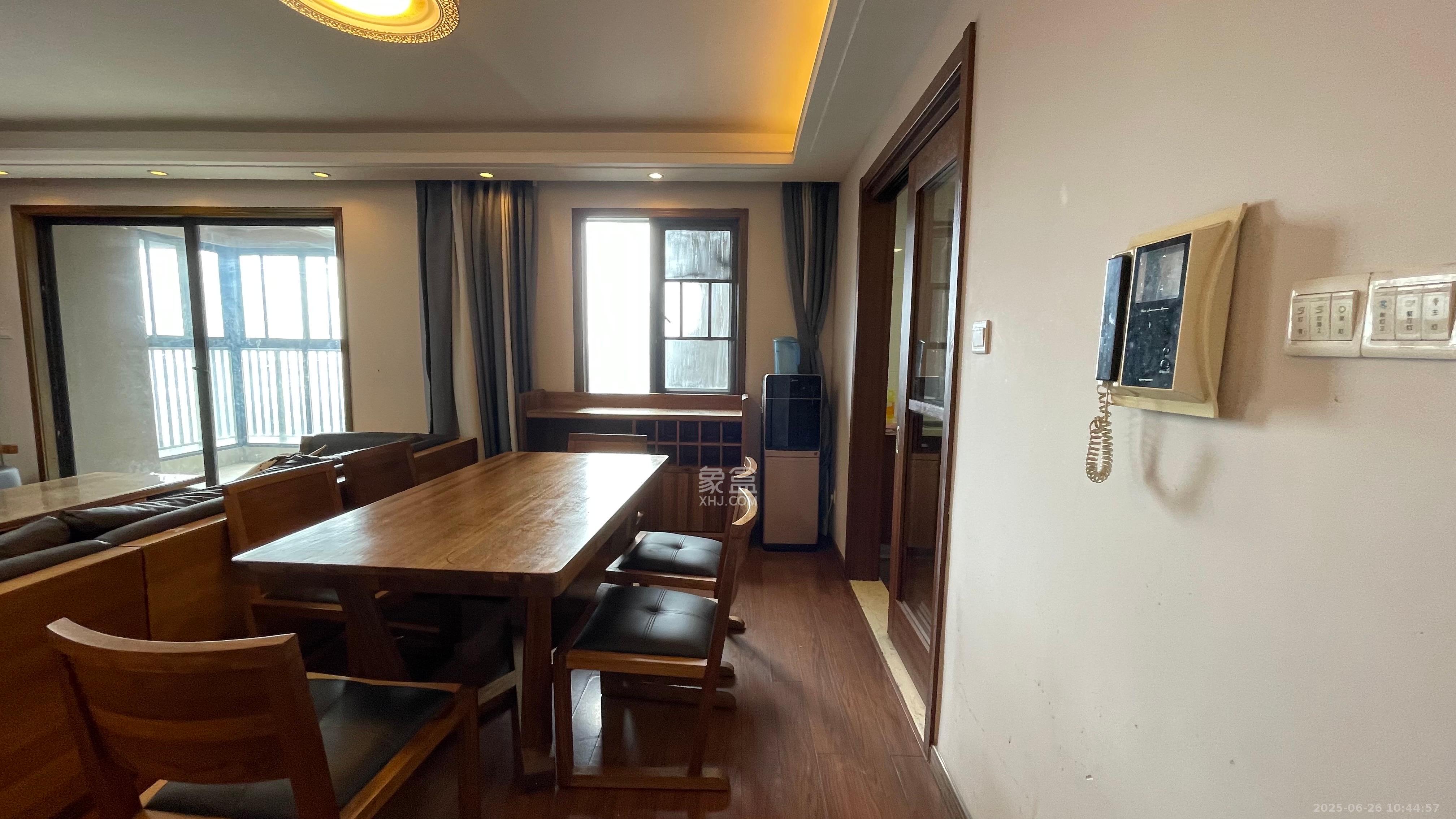 万科金域华府二期 3室2厅2卫 2900.0元/月 万科金域华府二期 3室2厅2卫 2900.0元/月室内图