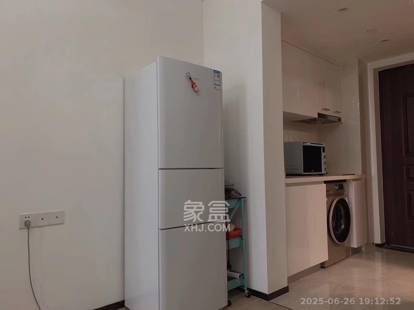 中海国际二期 1室1厅1卫 1200.0元/月 中海国际二期 1室1厅1卫 1200.0元/月室内图