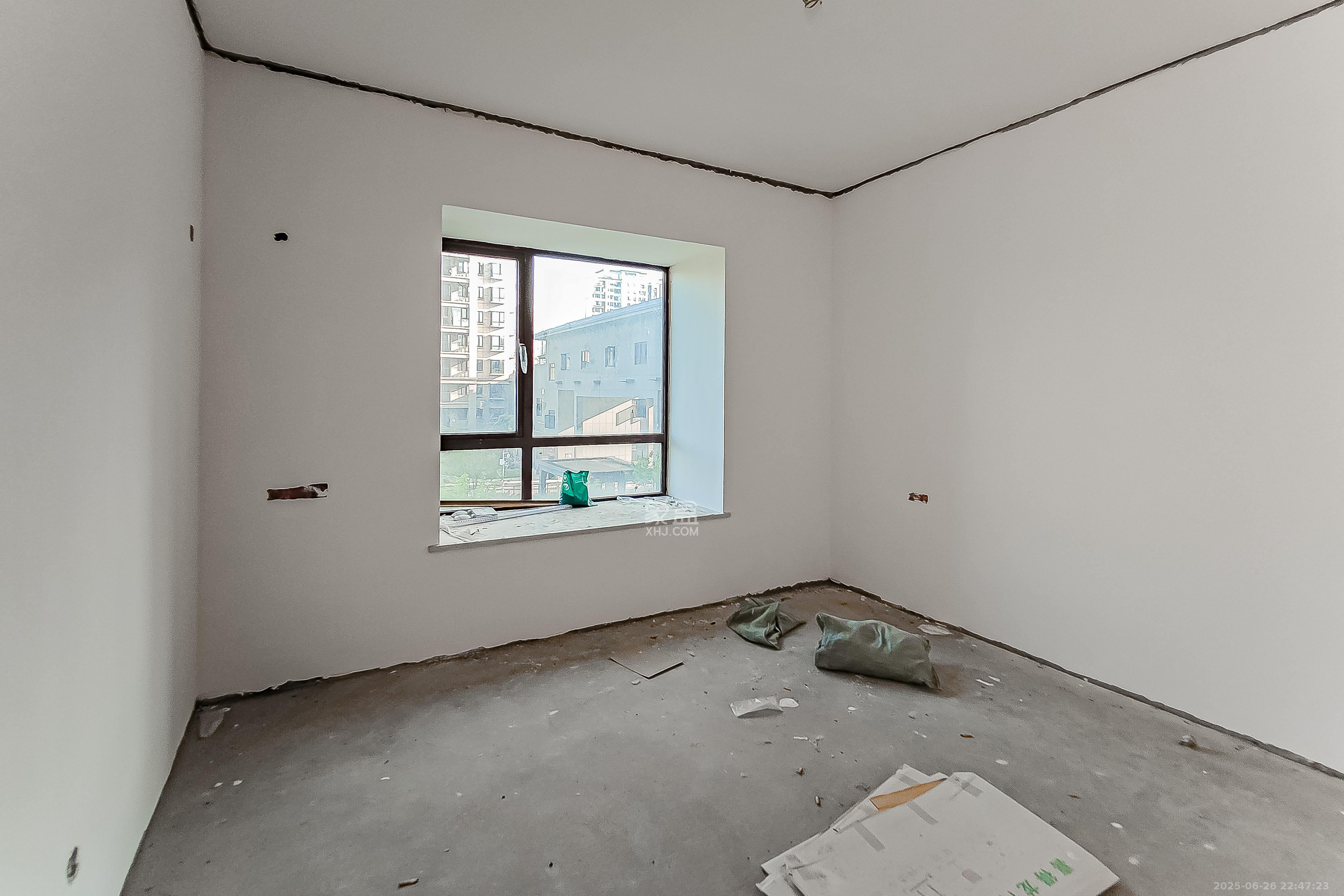 艺源颂雅小区(719街区)  4室2厅2卫    88.0万 艺源颂雅小区(719街区)  4室2厅2卫    88.0万卧室