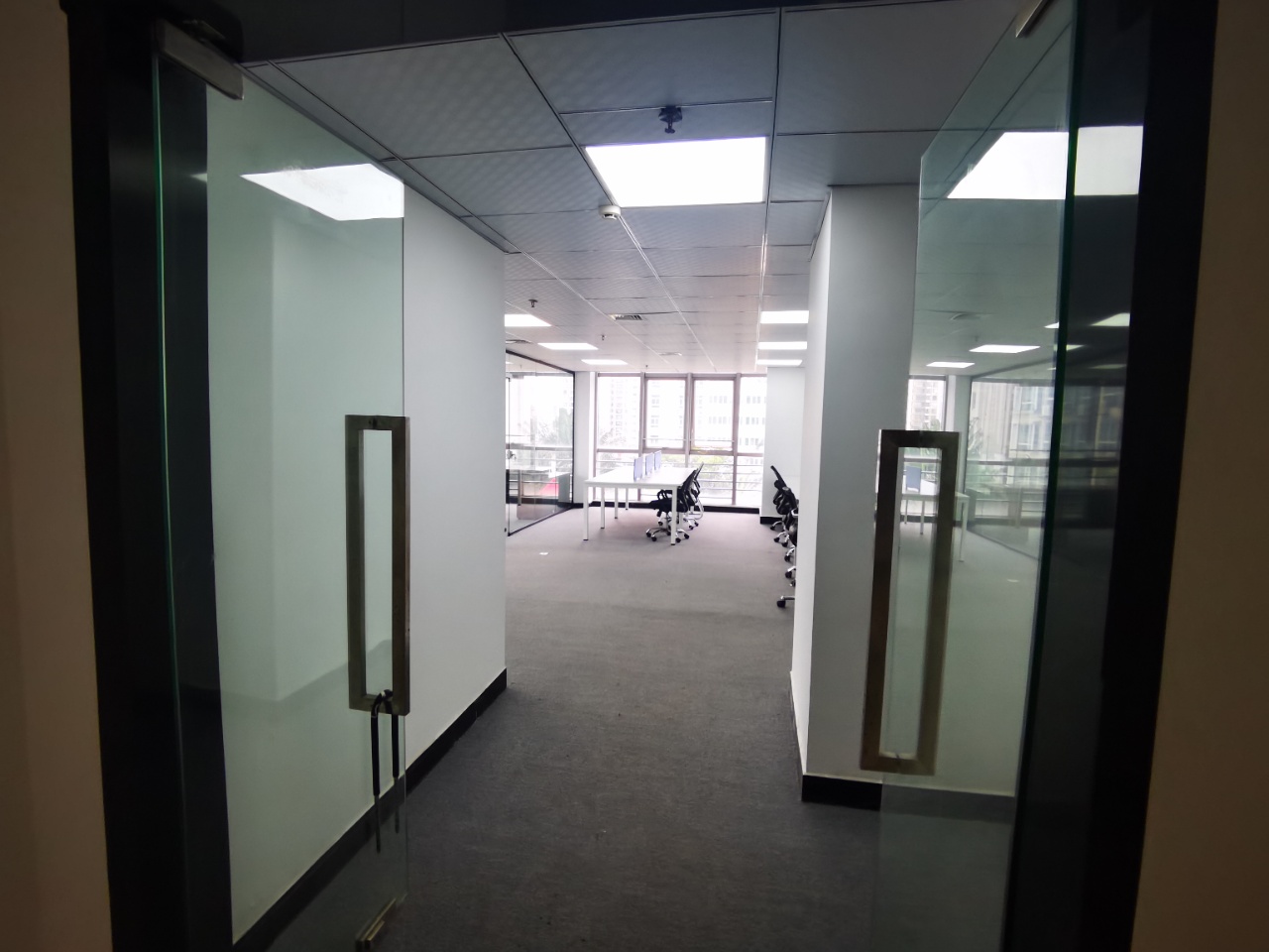 财富广场 2室1厅0卫 5800.0元/月 财富广场 2室1厅0卫 5800.0元/月室内图