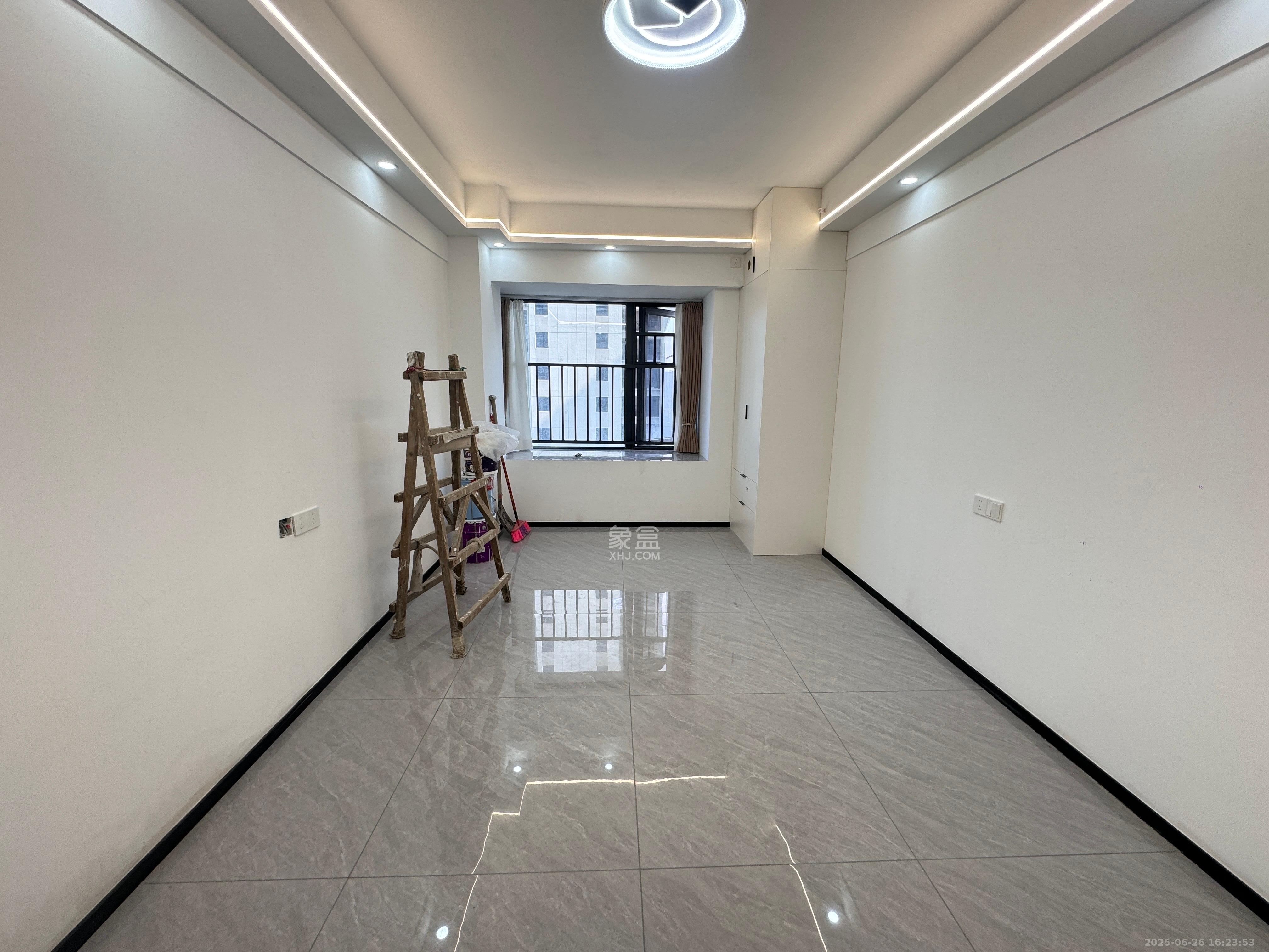 保利中环广场(保利中悦苑) 1室0厅1卫 1600.0元/月 保利中环广场(保利中悦苑) 1室0厅1卫 1600.0元/月室内图