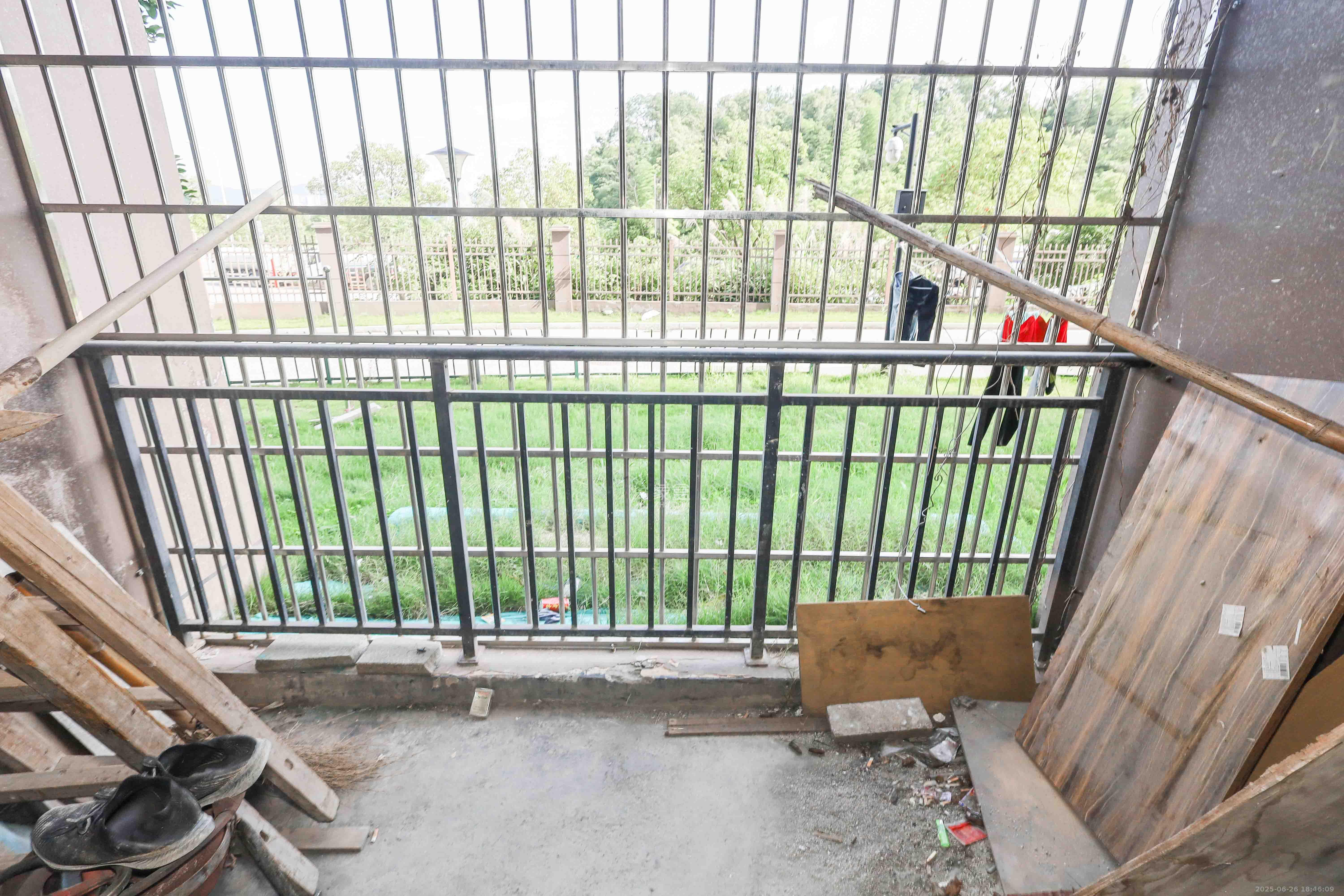 桥头家苑一期 3室2厅1卫 1200.0元/月 桥头家苑一期 3室2厅1卫 1200.0元/月室内图