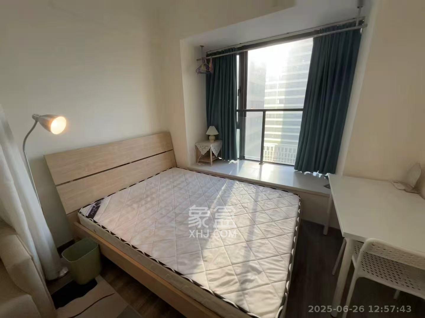 卓越浅水湾  1室0厅0卫   1600.00元/月室内图