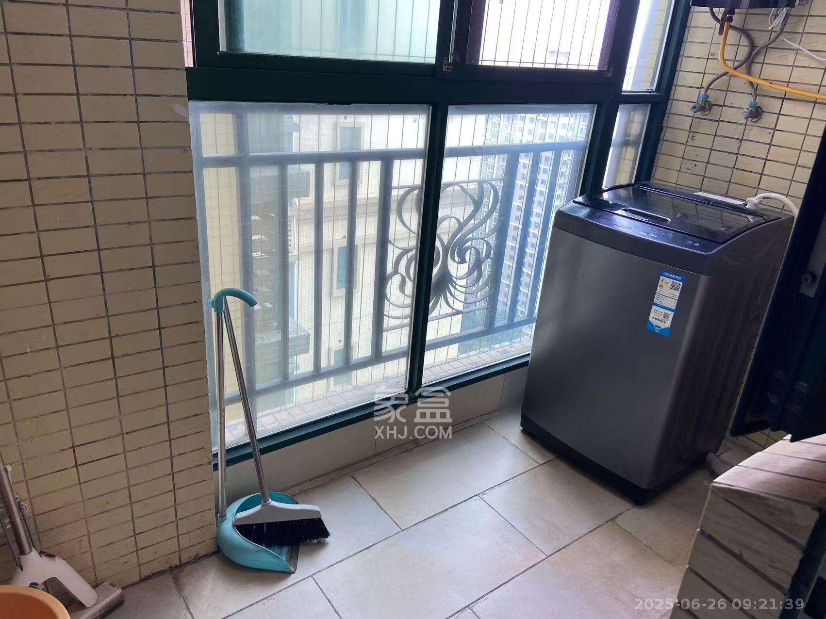 恒大雅苑  3室2厅2卫   2500.00元/月室内图
