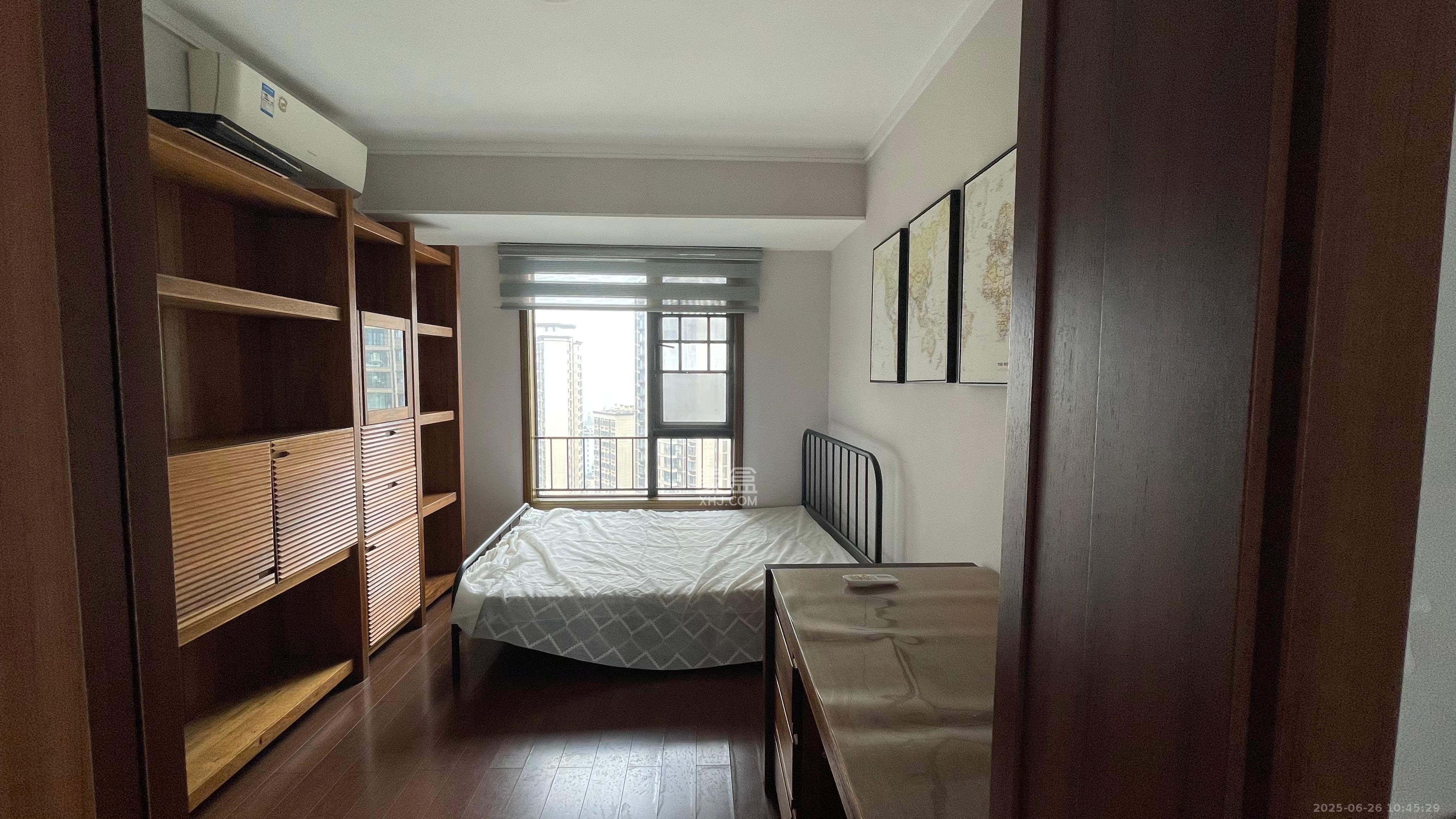 万科金域华府二期 3室2厅2卫 2900.0元/月 万科金域华府二期 3室2厅2卫 2900.0元/月室内图