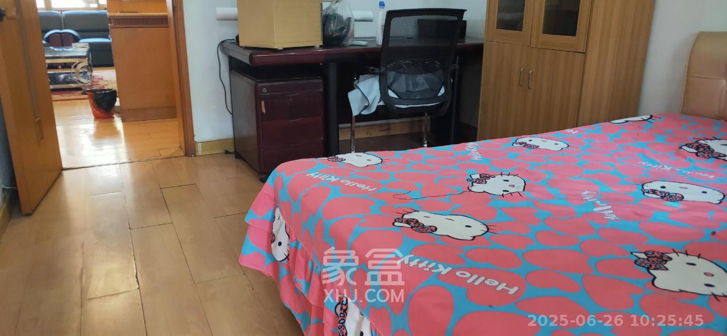 五一东村  3室2厅1卫    2300.0元/月室内图