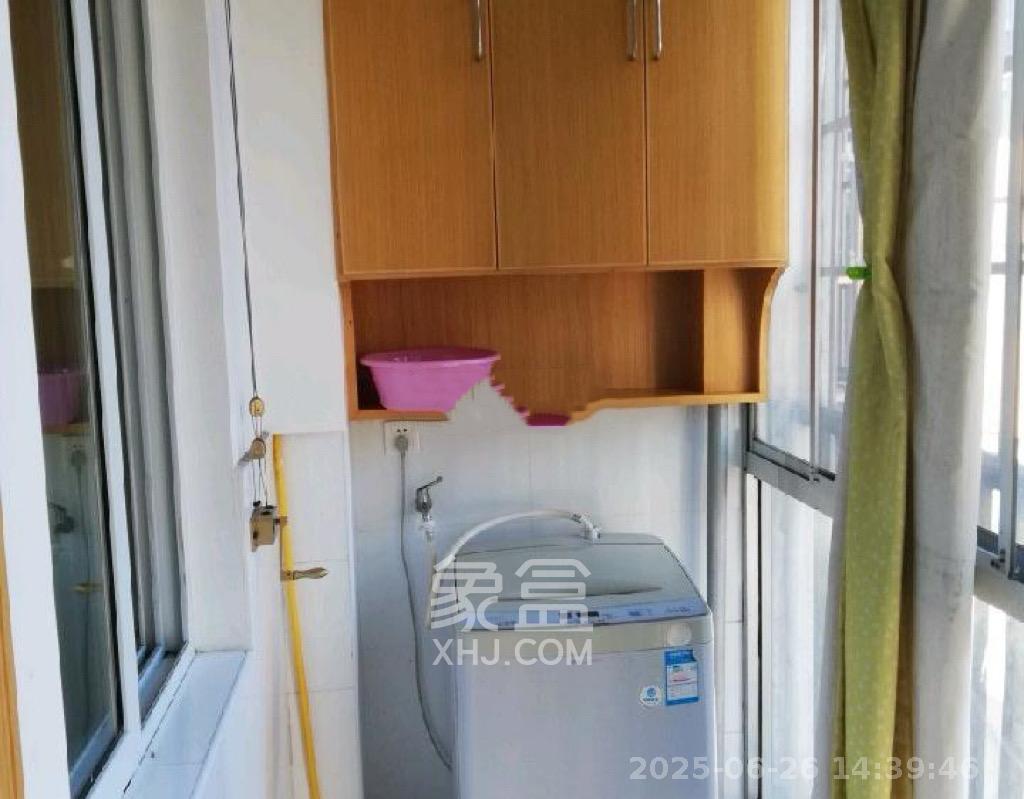 开源鑫景  2室1厅1卫    1700.0元/月室内图