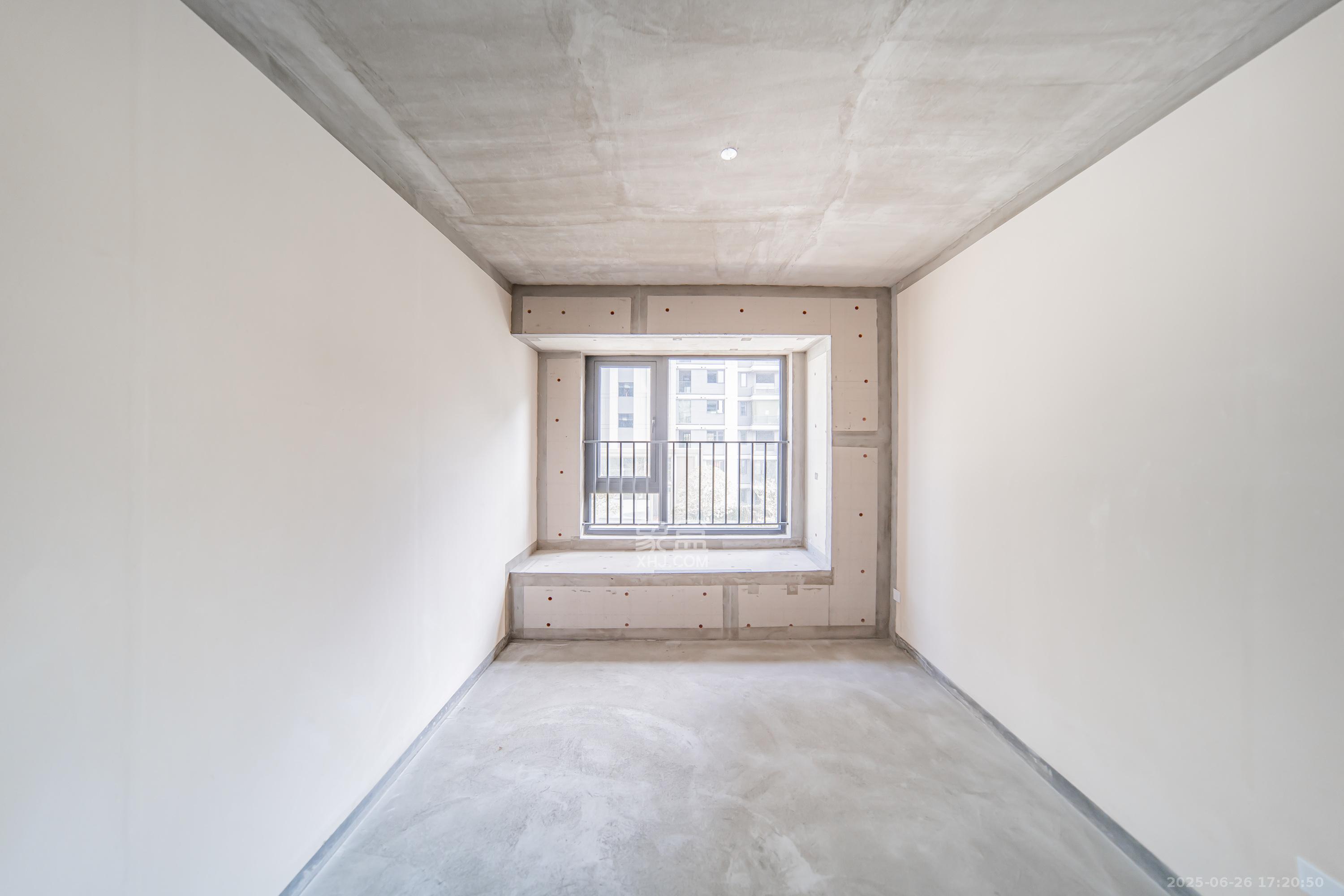 华润置地洋湖天序  4室2厅2卫    188.0万 华润置地洋湖天序  4室2厅2卫    188.0万卧室