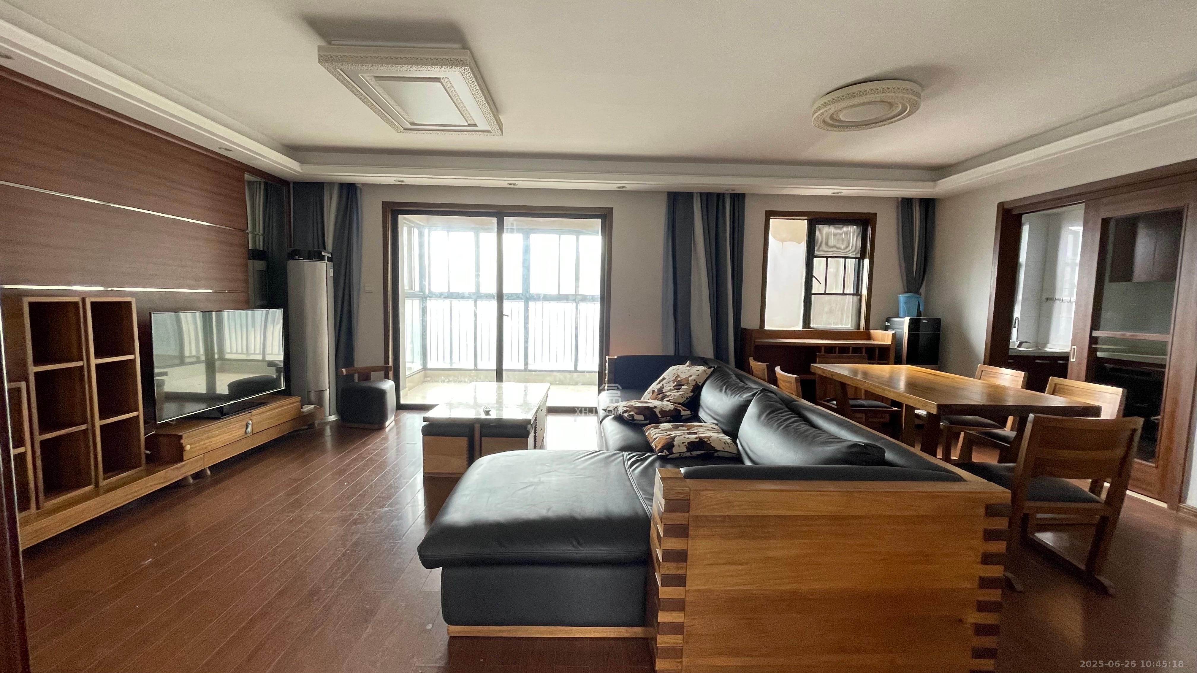 万科金域华府二期 3室2厅2卫 2900.0元/月 万科金域华府二期 3室2厅2卫 2900.0元/月室内图