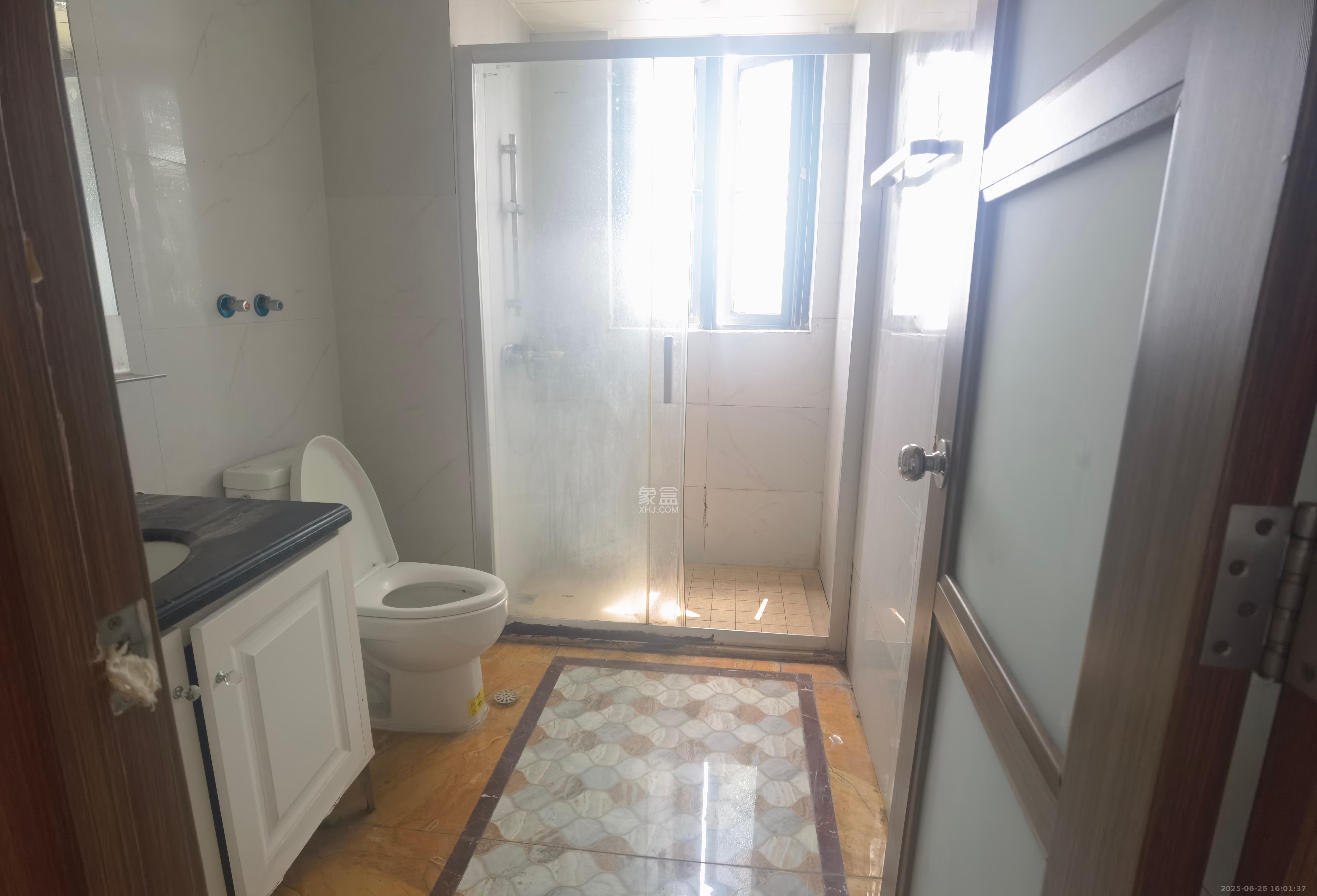 碧桂园威尼斯城 4室2厅2卫 4500.0元/月 碧桂园威尼斯城 4室2厅2卫 4500.0元/月室内图